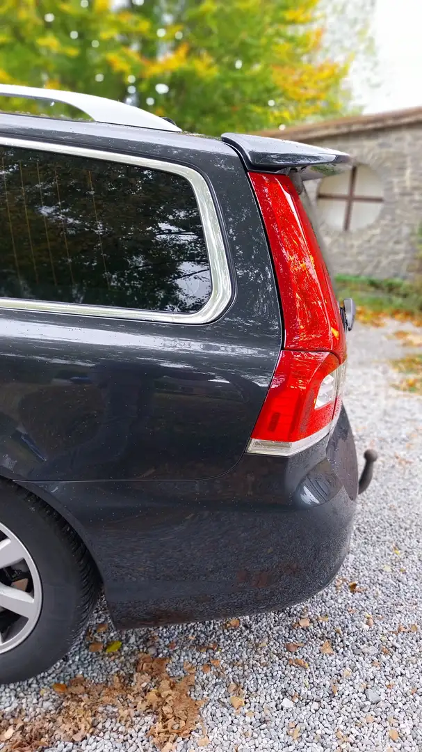 Volvo V70 V70 2.0 D3 Polar Luxury Dynamic Edition Geartronic Gris - 2