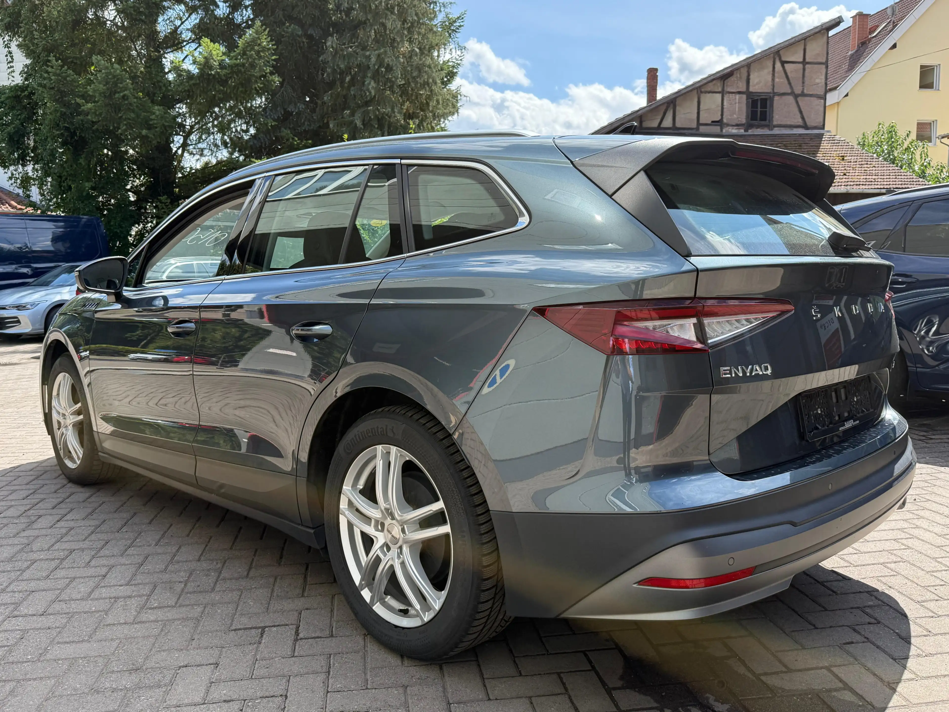 Skoda Enyaq 80 Loft CCS+WÄPU+NAV+SHZ+KAM+ACC+AMBI+CARP — photo 3