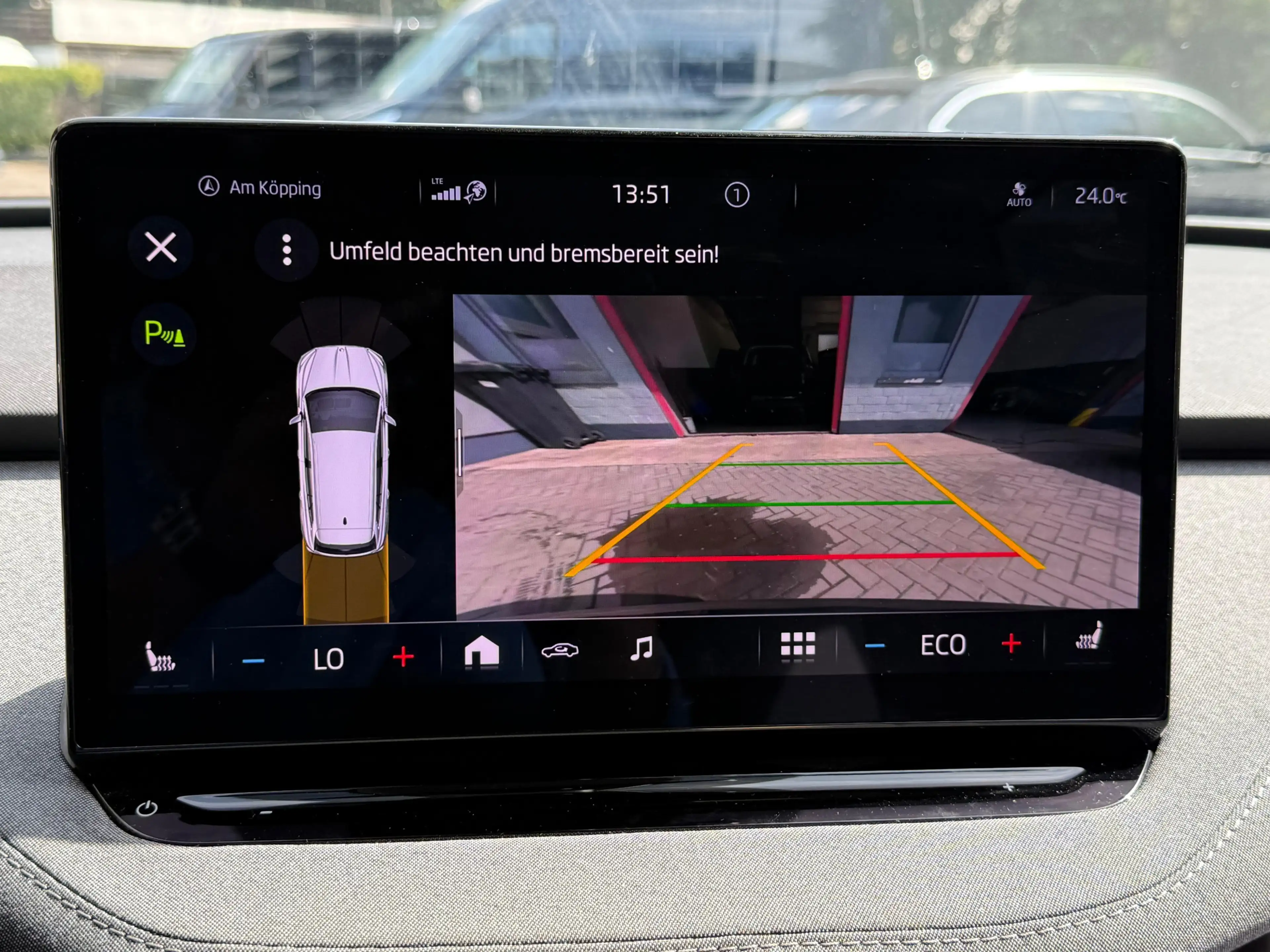 Skoda Enyaq 80 Loft CCS+WÄPU+NAV+SHZ+KAM+ACC+AMBI+CARP — photo 9