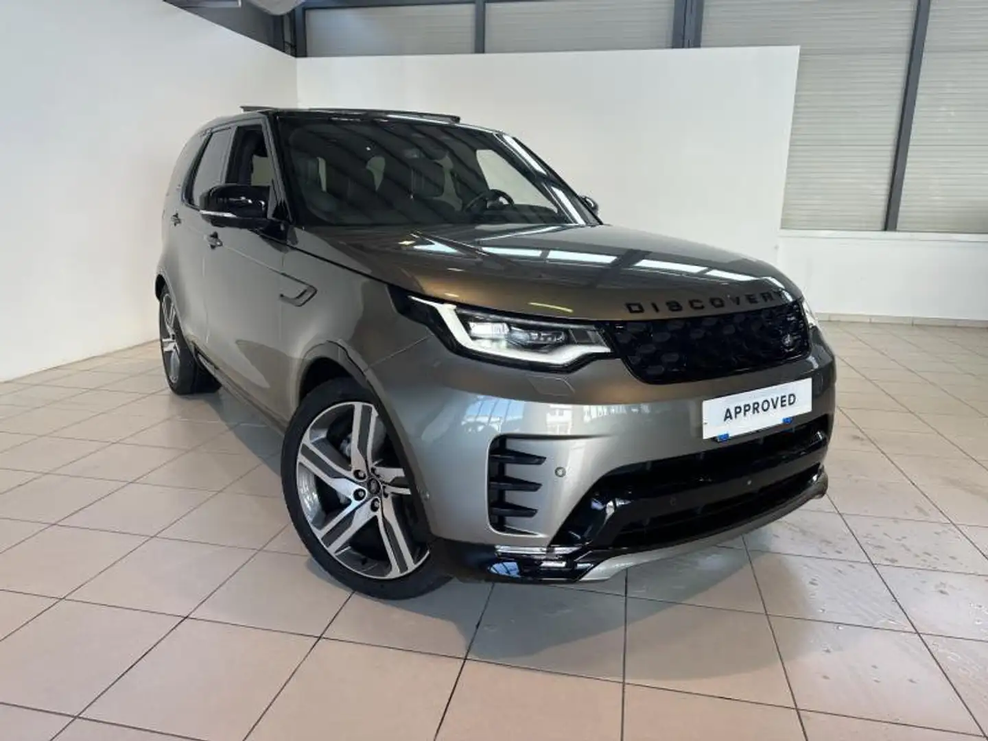 Land Rover Discovery 5ª serie 3.0D I6 249CV R-Dyn. HSE - 1