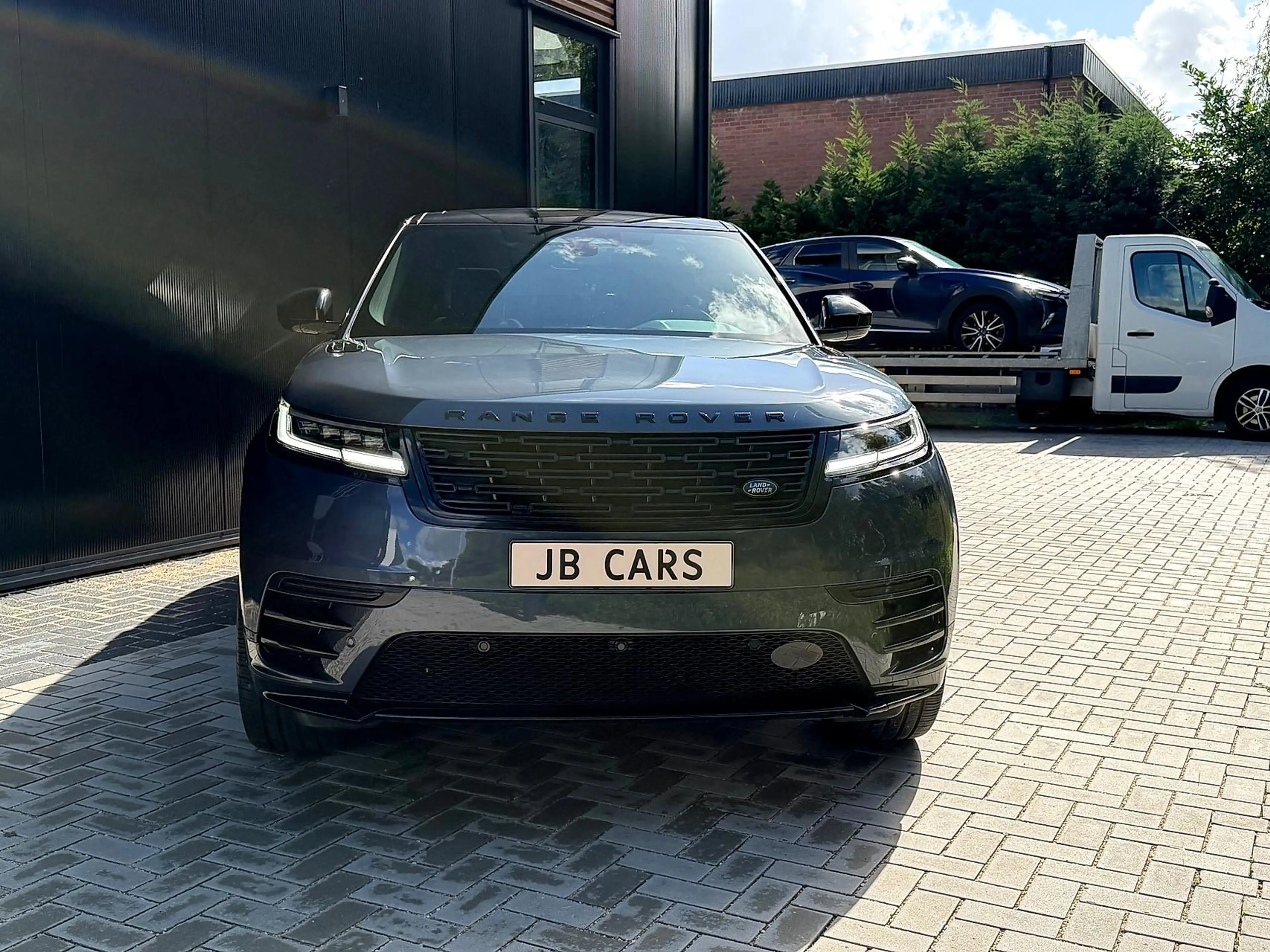 Land Rover Range Rover Velar 2.0 P400e AWD Dynamic HSE PHEV — photo 2