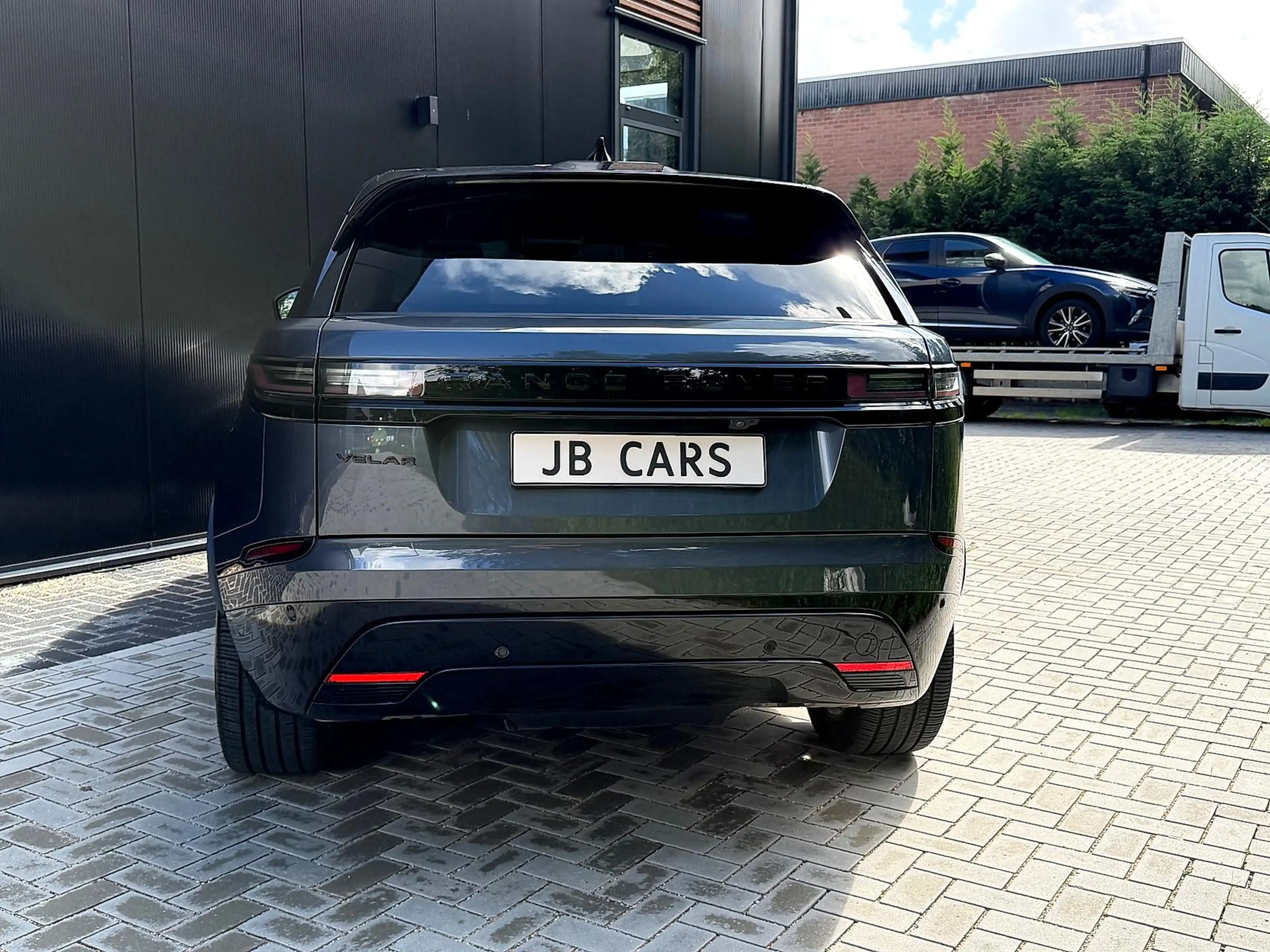 Land Rover Range Rover Velar 2.0 P400e AWD Dynamic HSE PHEV — photo 5