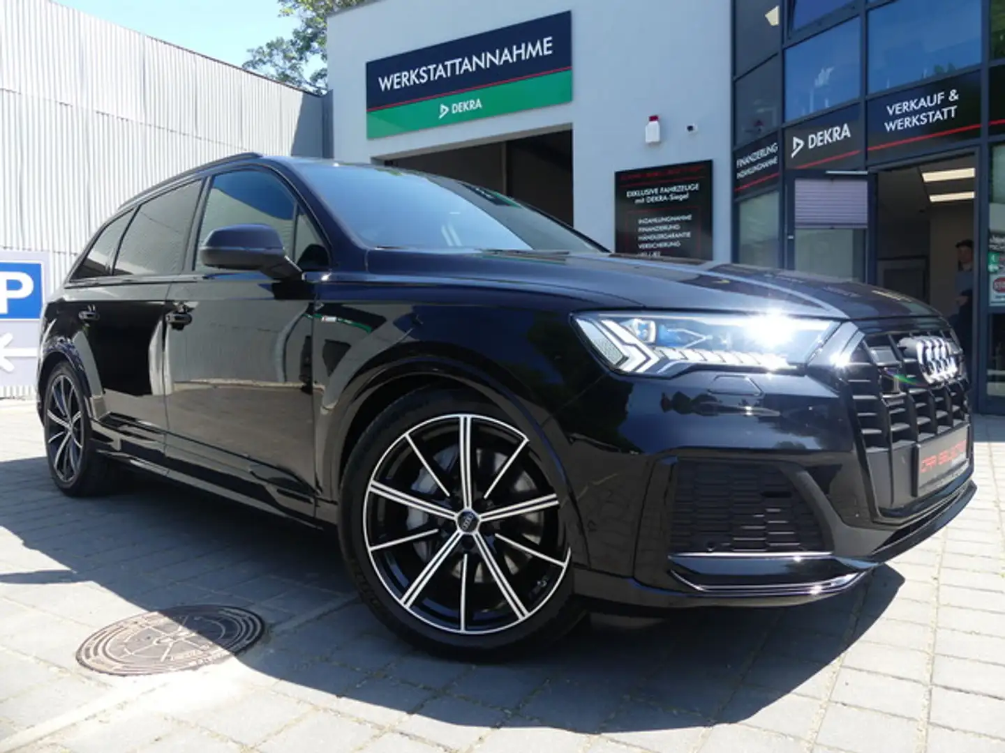 Audi Q7 50 TDI quattro S Line 7SITZER/AHK/AIRSUS/STHZ/360 Schwarz - 1
