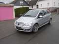 Mercedes-Benz B 180 Klima, PDC, SHZ, Tempomat, Alu, FB/ZV, AHK. Silber - thumbnail 1