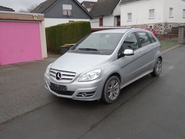Mercedes-Benz B 180 Klima, PDC, SHZ, Tempomat, Alu, FB/ZV, AHK.