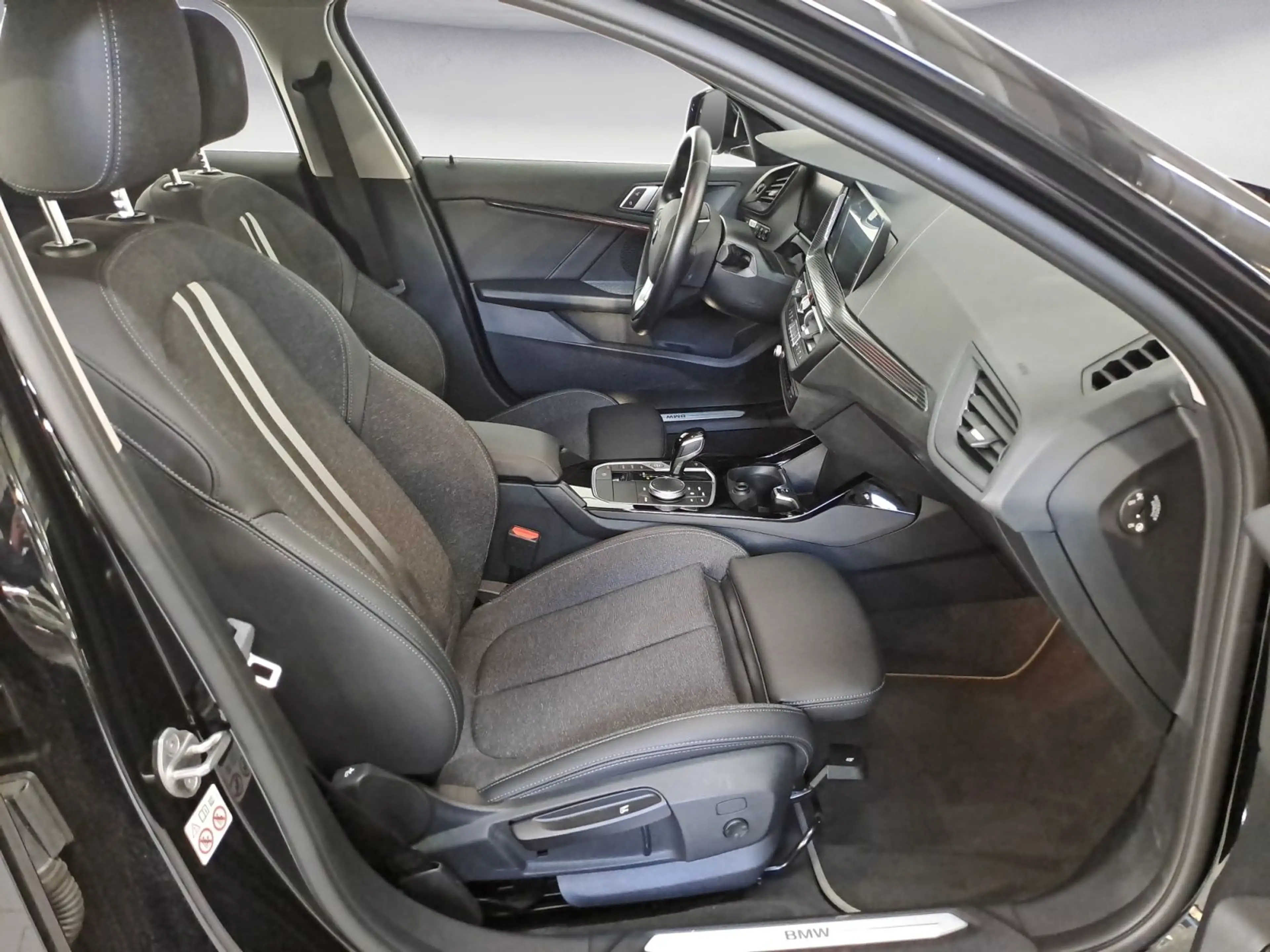 BMW 118 i Sport Line Klimaaut. Sportsitze MF Lenkrad — photo 15