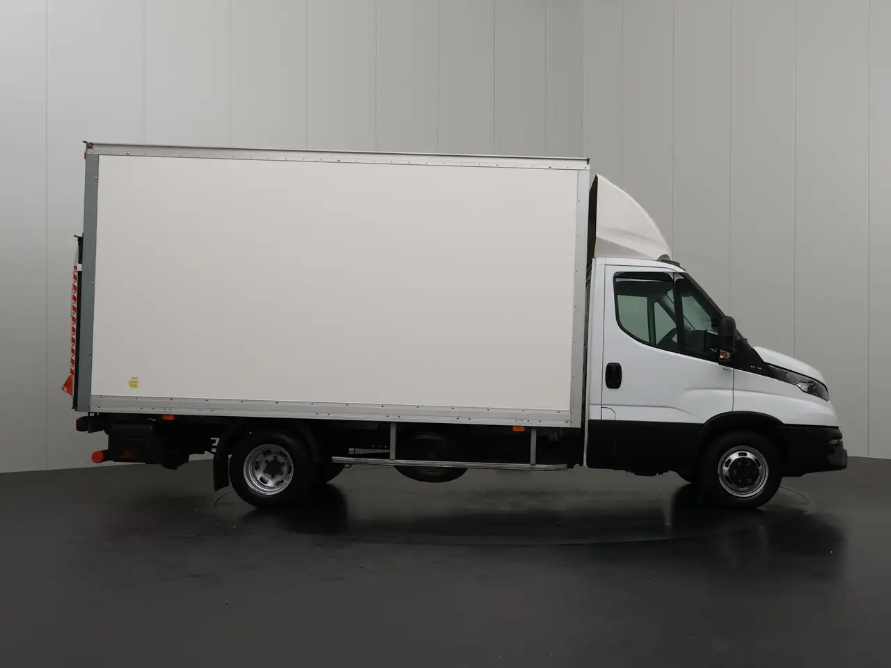 Iveco Daily 2024 — фото 13