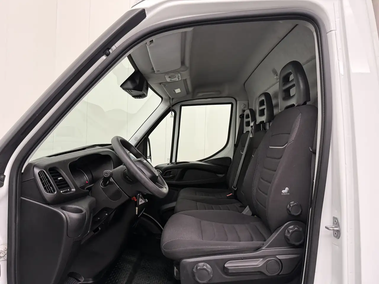 Iveco Daily 2024 — фото 20