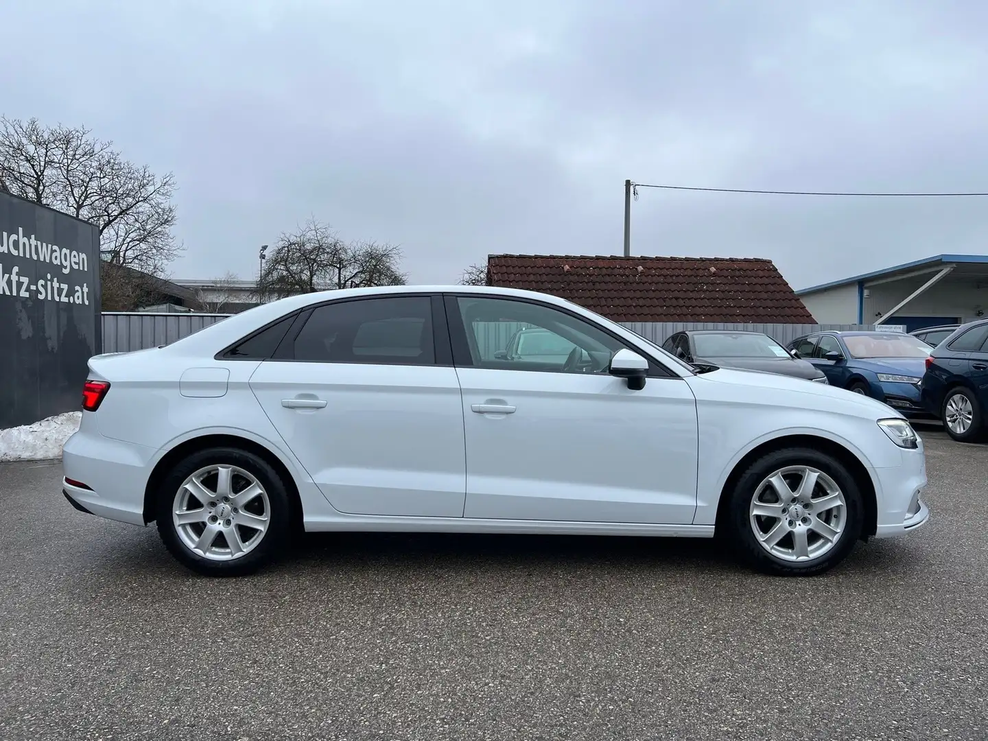 Audi A3 Limousine Sport 30 TDI | NAVI*LED Weiß - 2