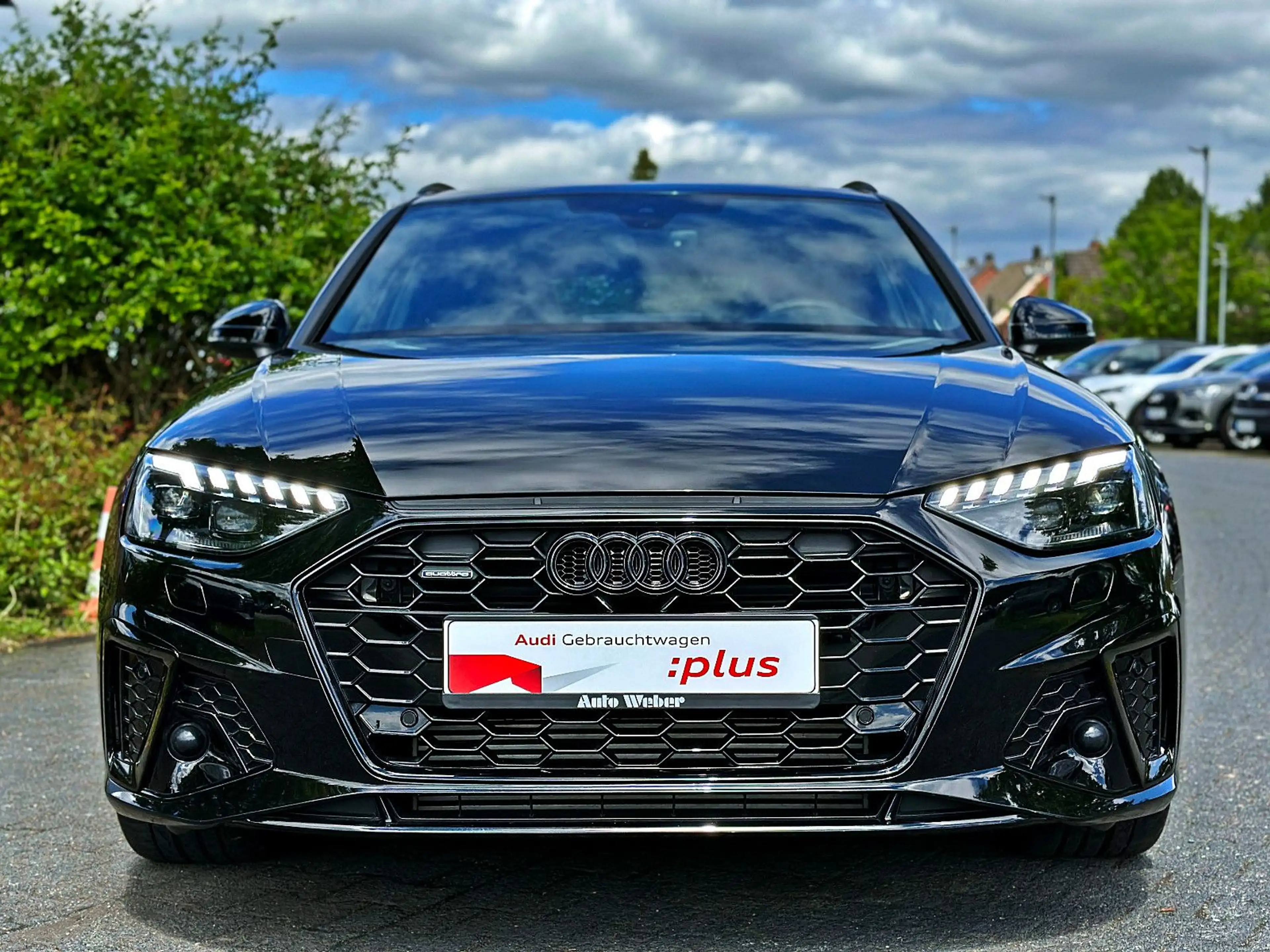 Audi A4 Avant 45TFSI qu S LINE BLACK PANO AHK MATRIX — photo 2