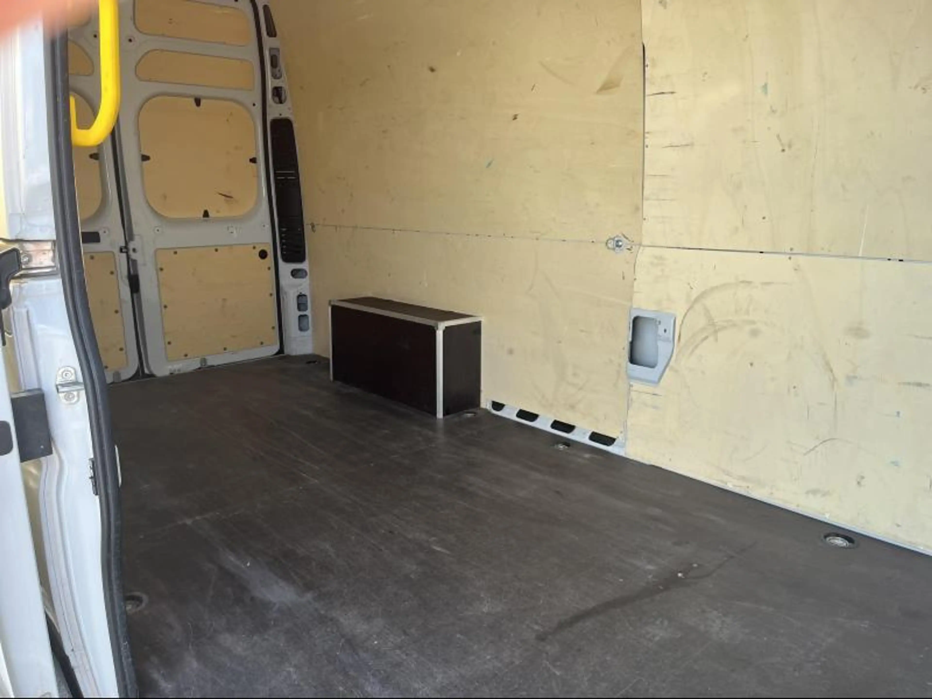 Peugeot Boxer 435 L4H3 - 2.2 BlueHDi 140 Man.6 — photo 9