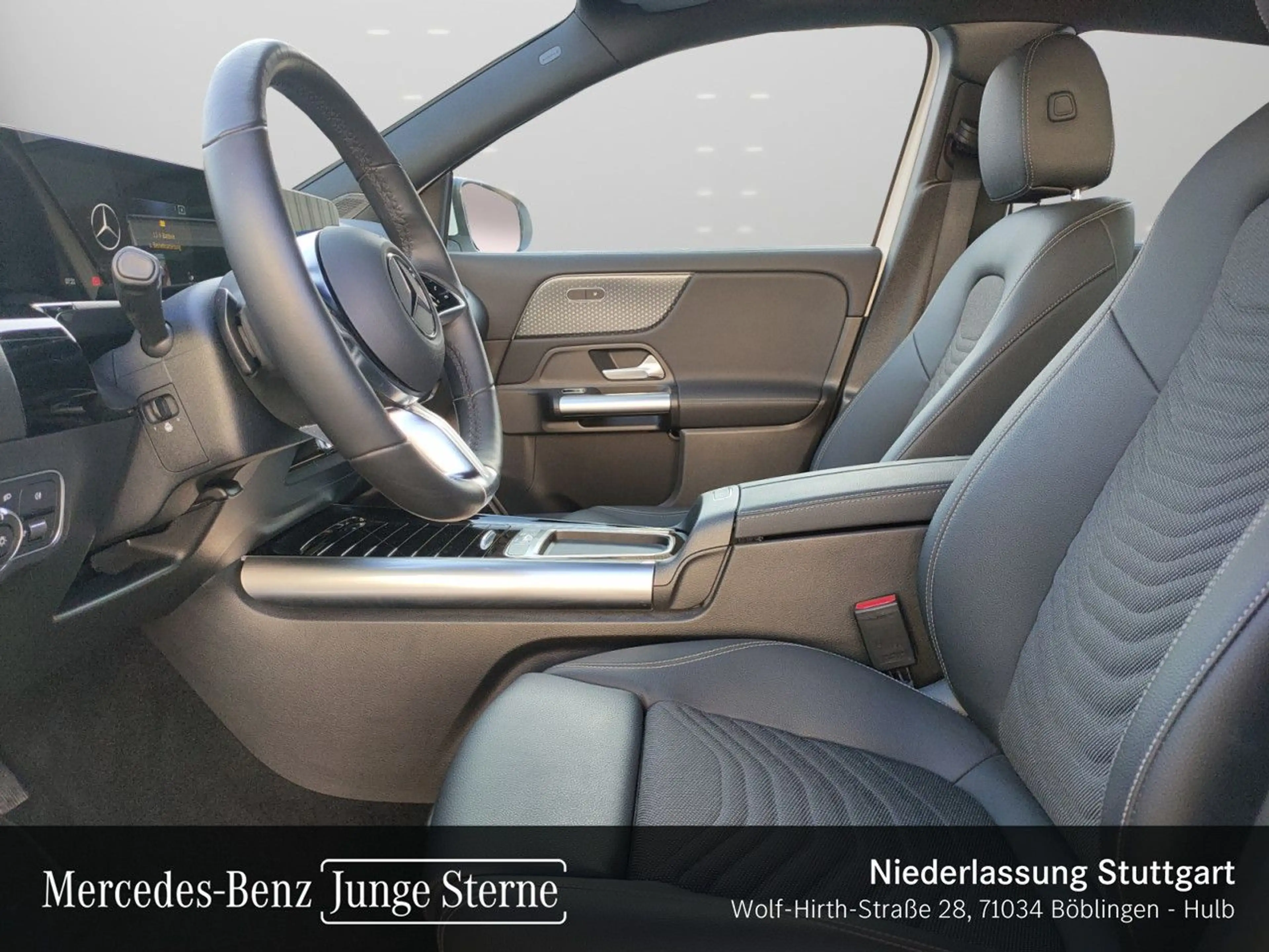 Mercedes-Benz GLA 220 d 4M PROGRESSIVE+MULTIBEAM+KAMERA+TOTW+8G — photo 10