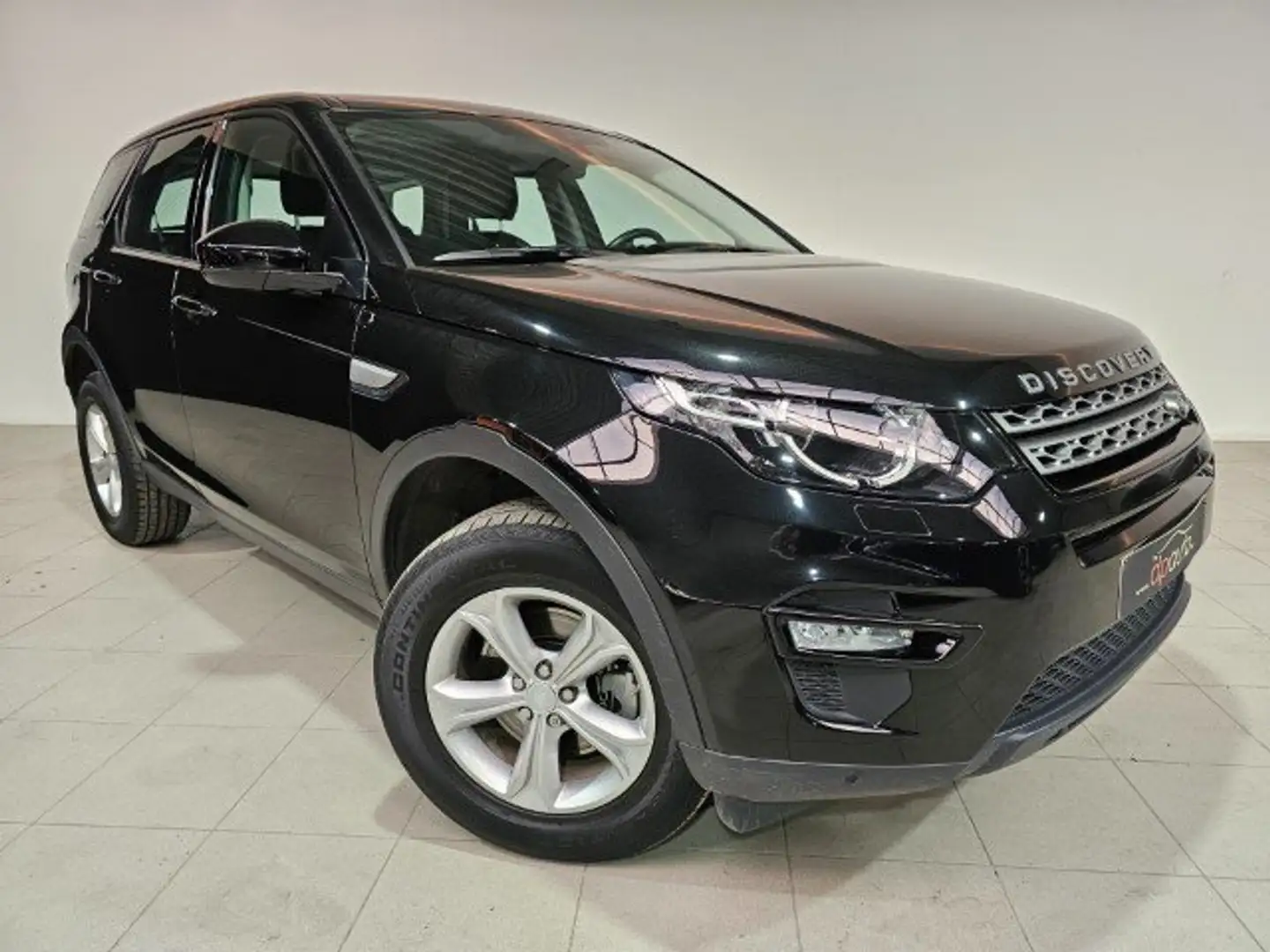 Land Rover Discovery Sport 2.0 TD4 HSE Zwart - 1