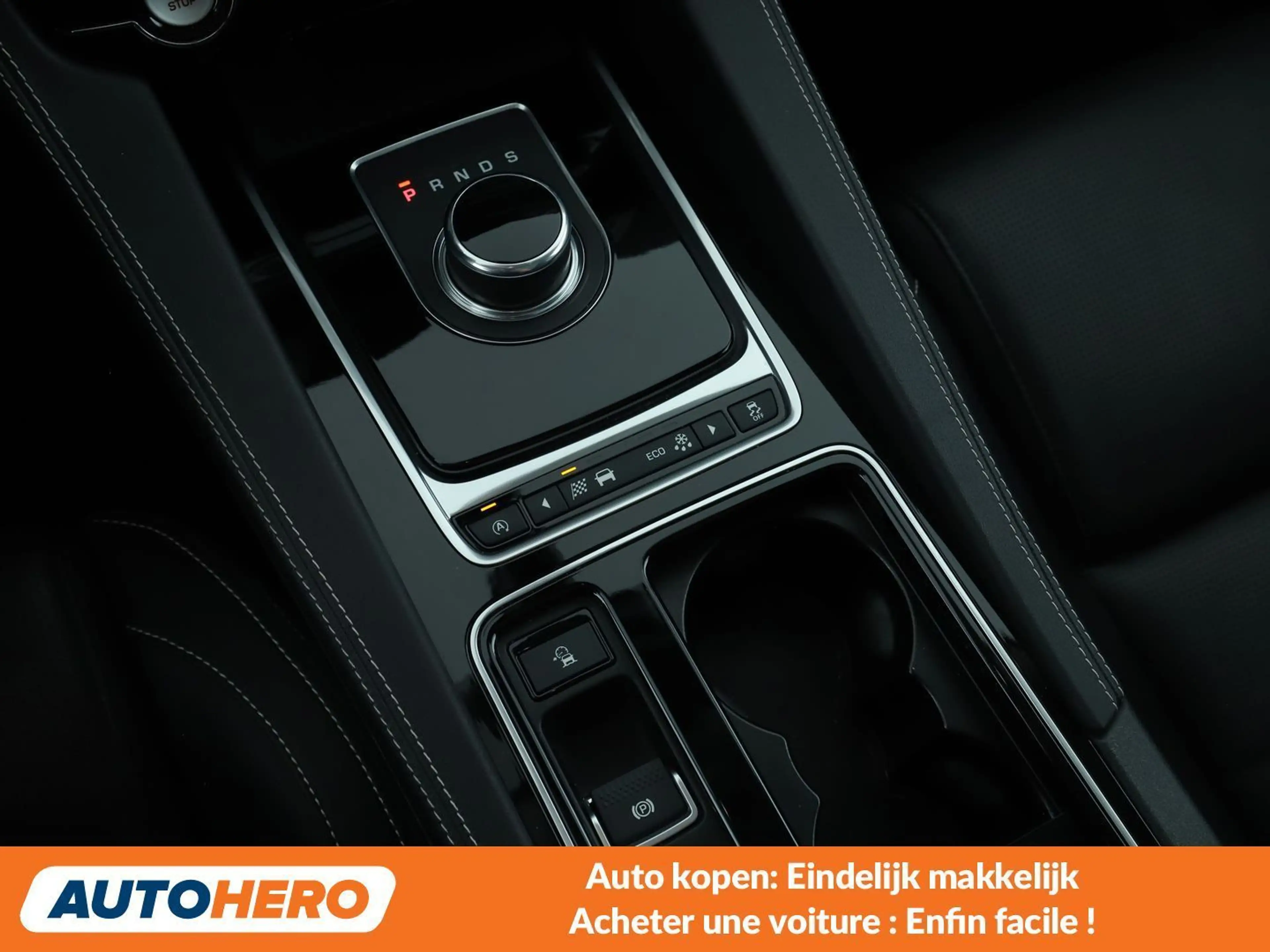 Jaguar F-Pace 20d R-Sport AWD — photo 15