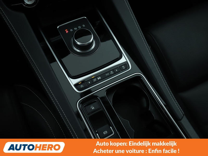 Jaguar F-Pace 20d R-Sport AWD — photo 15