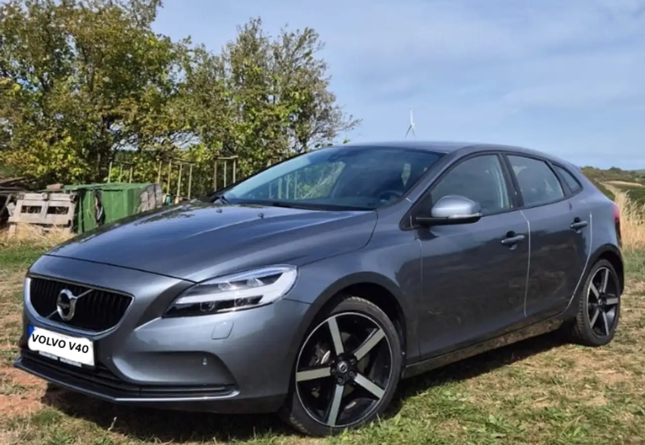 Volvo V40