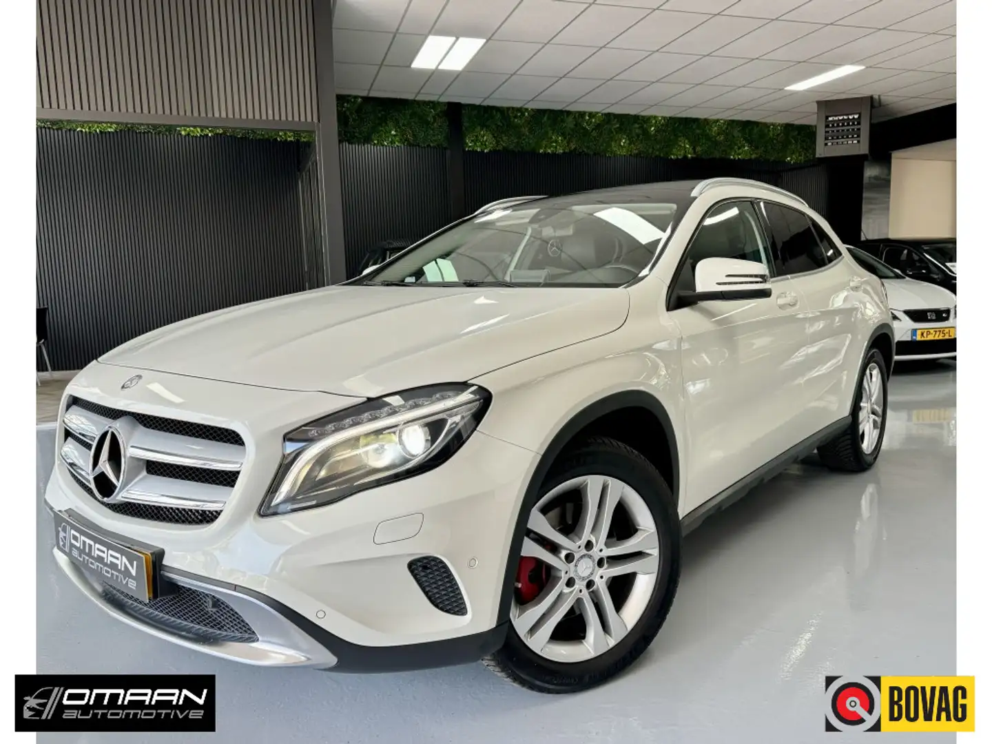 Mercedes-Benz GLA 250 4MATIC Prestige 211PK PANO Alb - 1