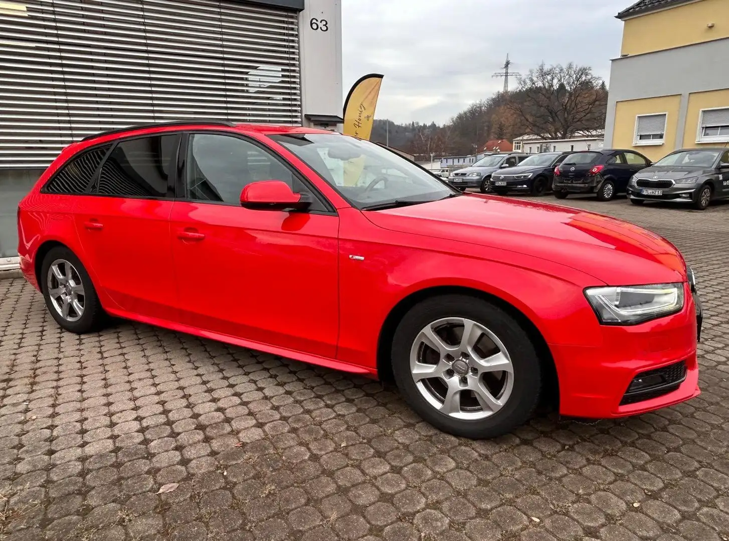 Audi A4 S line Sportpaket / plus quattro / B&O Rot - 1