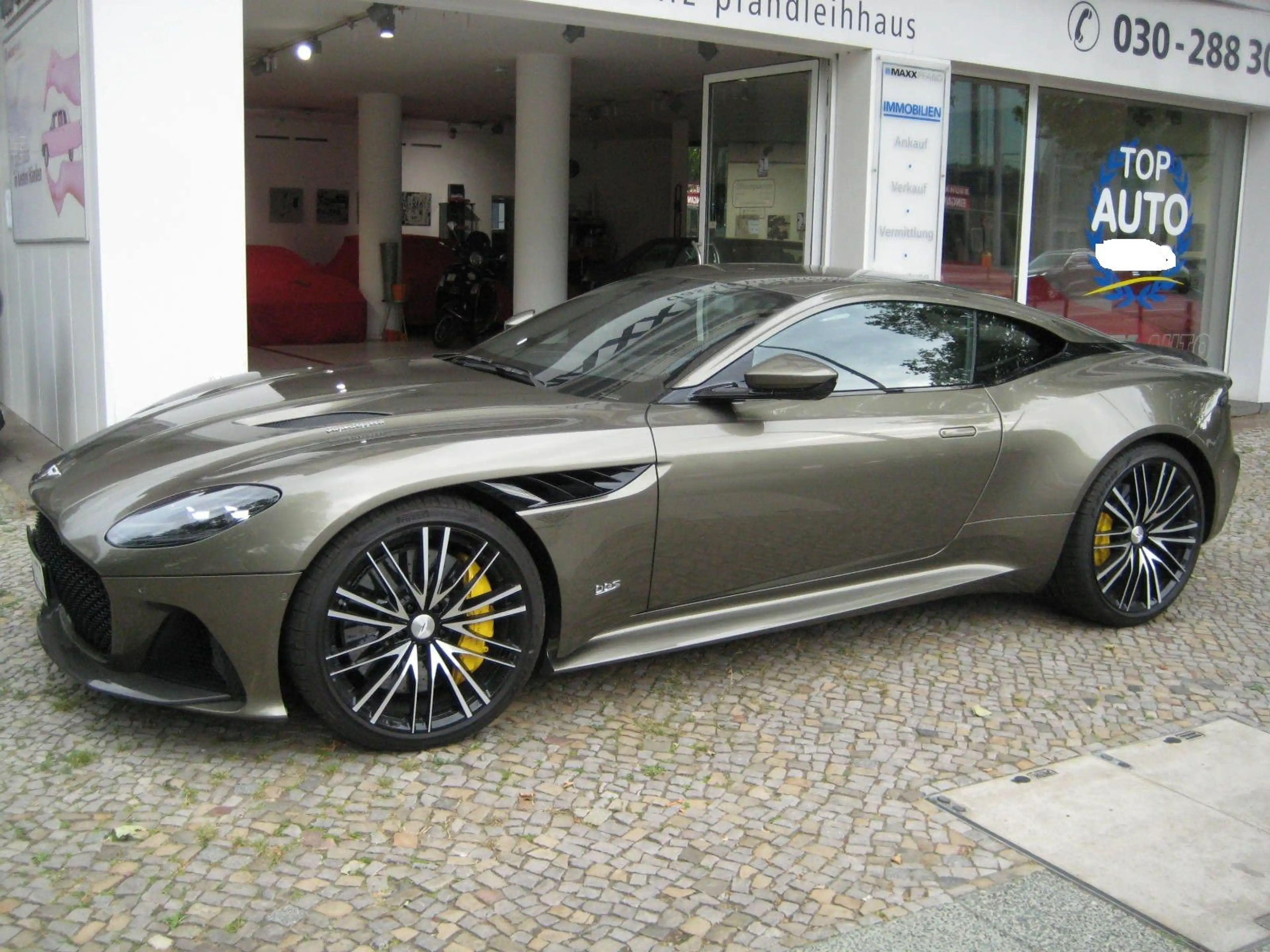 Aston Martin DBS Superleggera 5.2 V12, Carbon, B&O, Ceramic