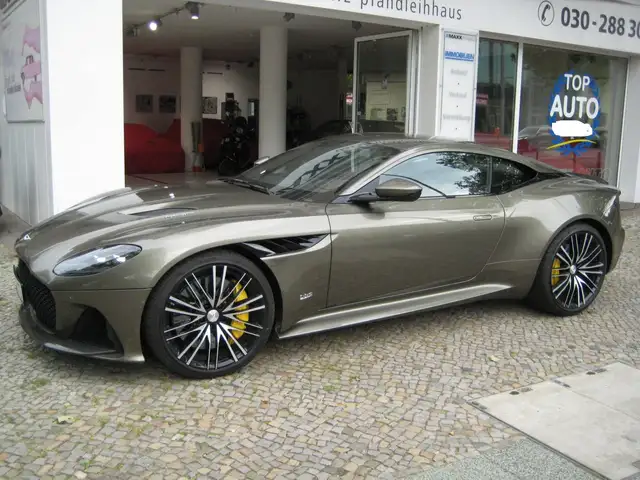 Aston Martin DBS