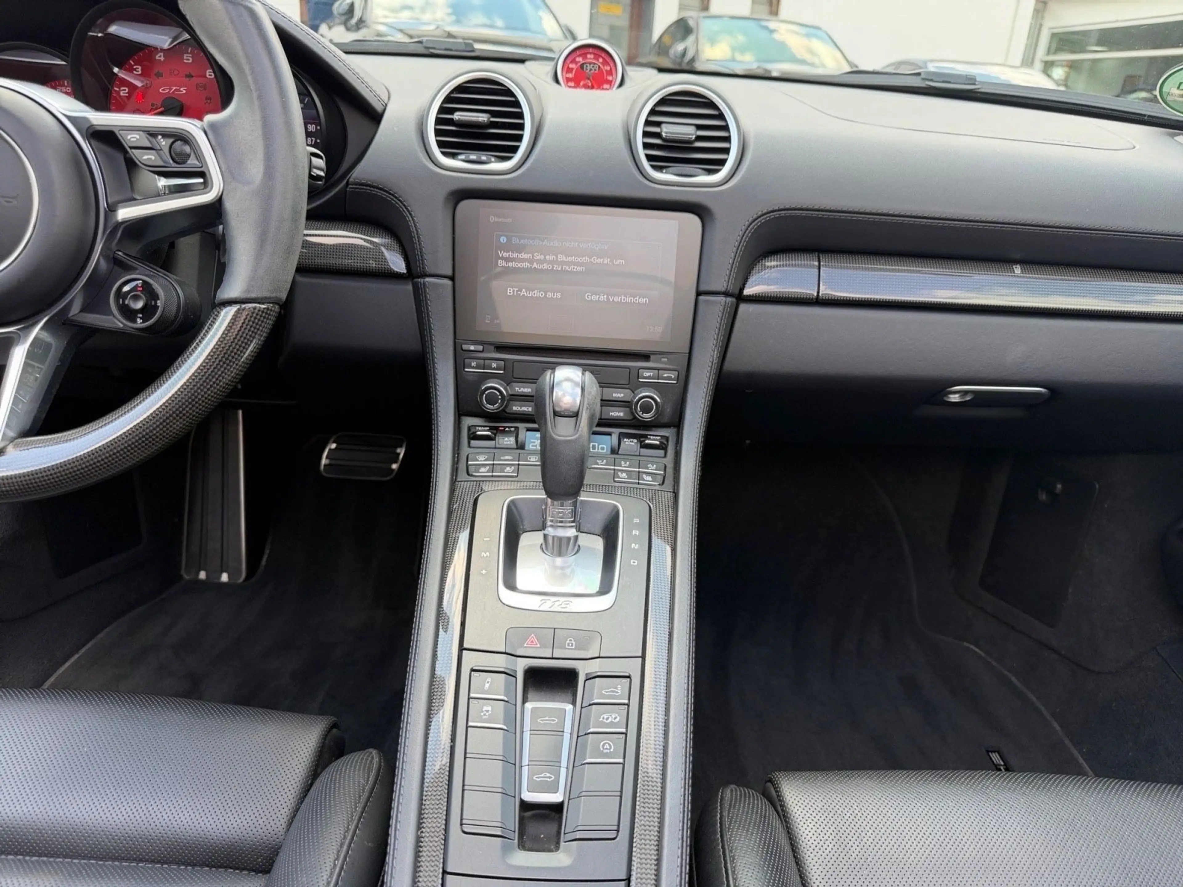 Porsche Boxster 718 GTS 4.0 Bose SportChrono Sitzbelüft. — photo 15