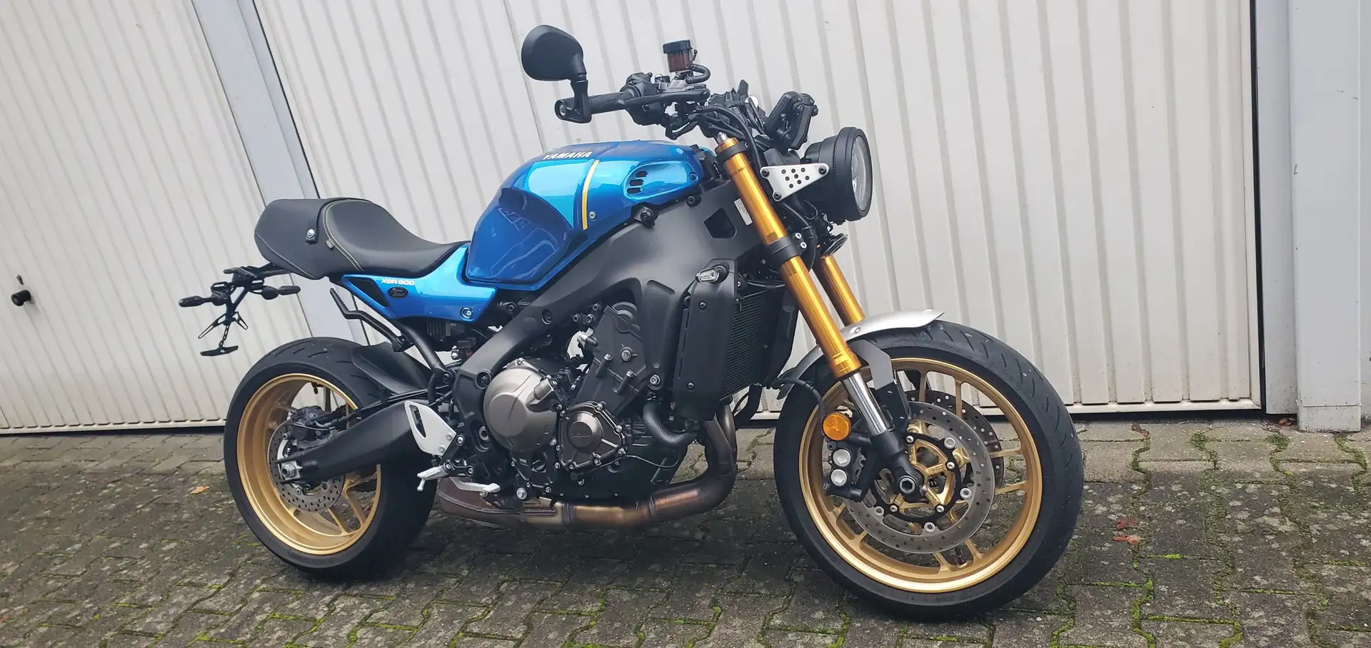 Yamaha XSR 900 Azul - 2