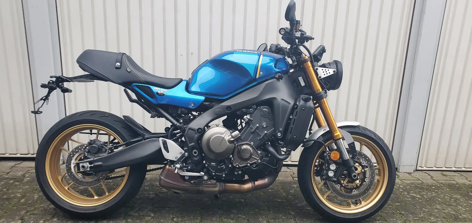 Yamaha XSR 900 Azul - 1