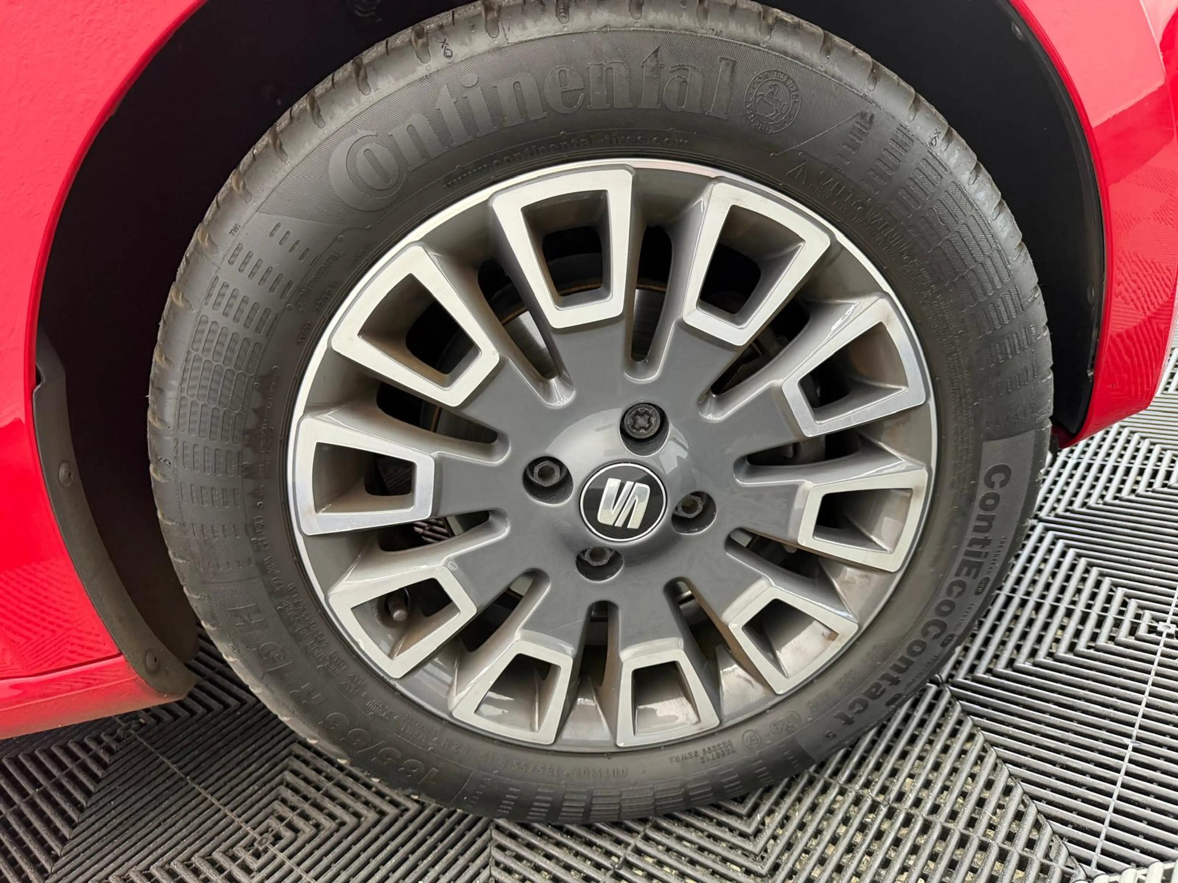 SEAT Mii Chic*Alu*Lichtautomatik*PDC*Sitzheizung*Tempomat*Sehr gepflegt — photo 12