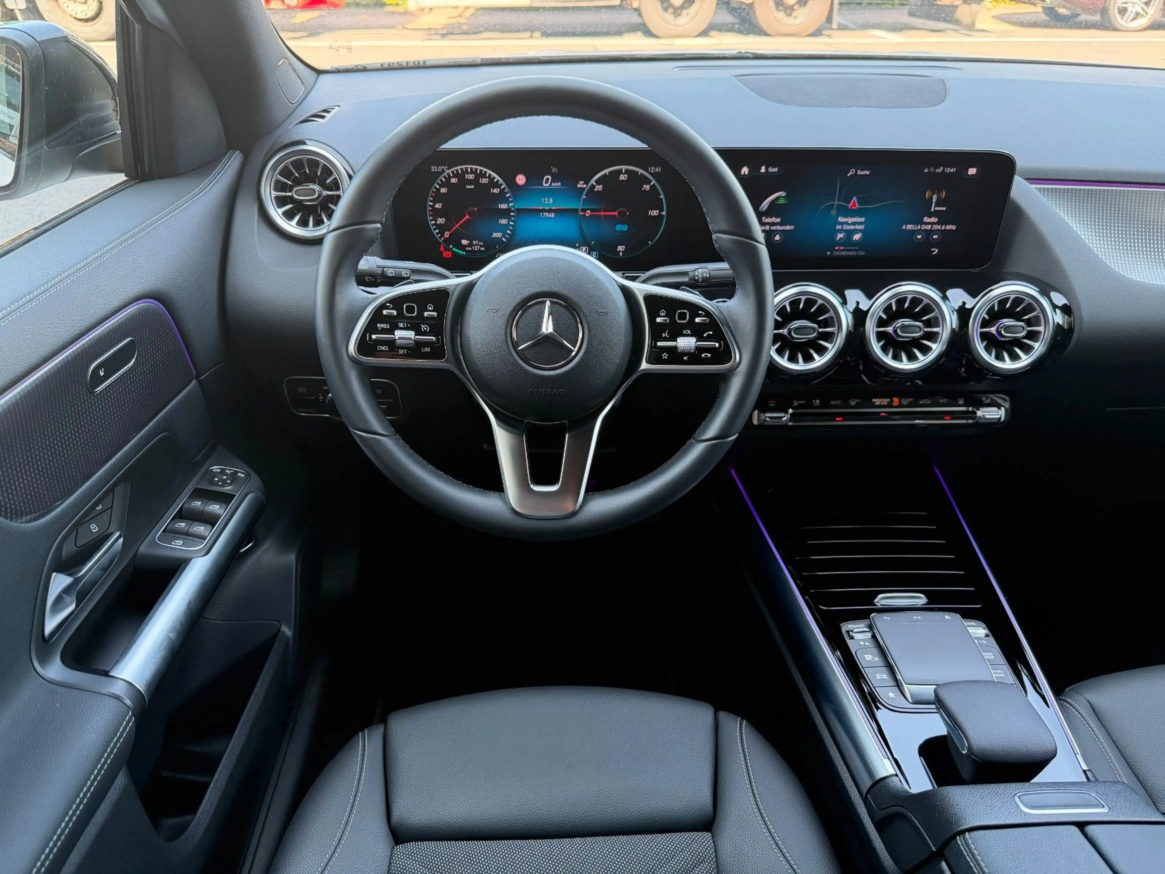Mercedes-Benz EQA 300 4M Progressive+19AMG+RKF+TotW+Ambiente+ — photo 15