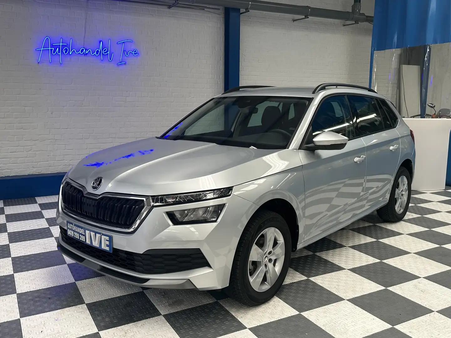 Skoda Kamiq Kamiq 1.0 TSI Ambition **apple**android**camera** Zilver - 1