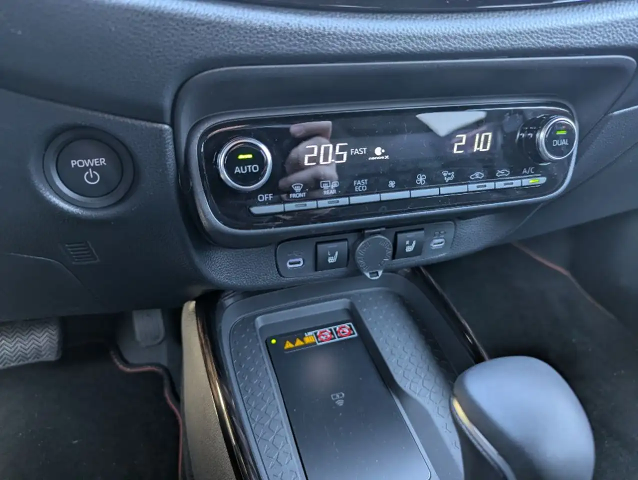 Toyota Aygo X 1,5 Hybrid Lounge FALTDACH, JBL Sound 15