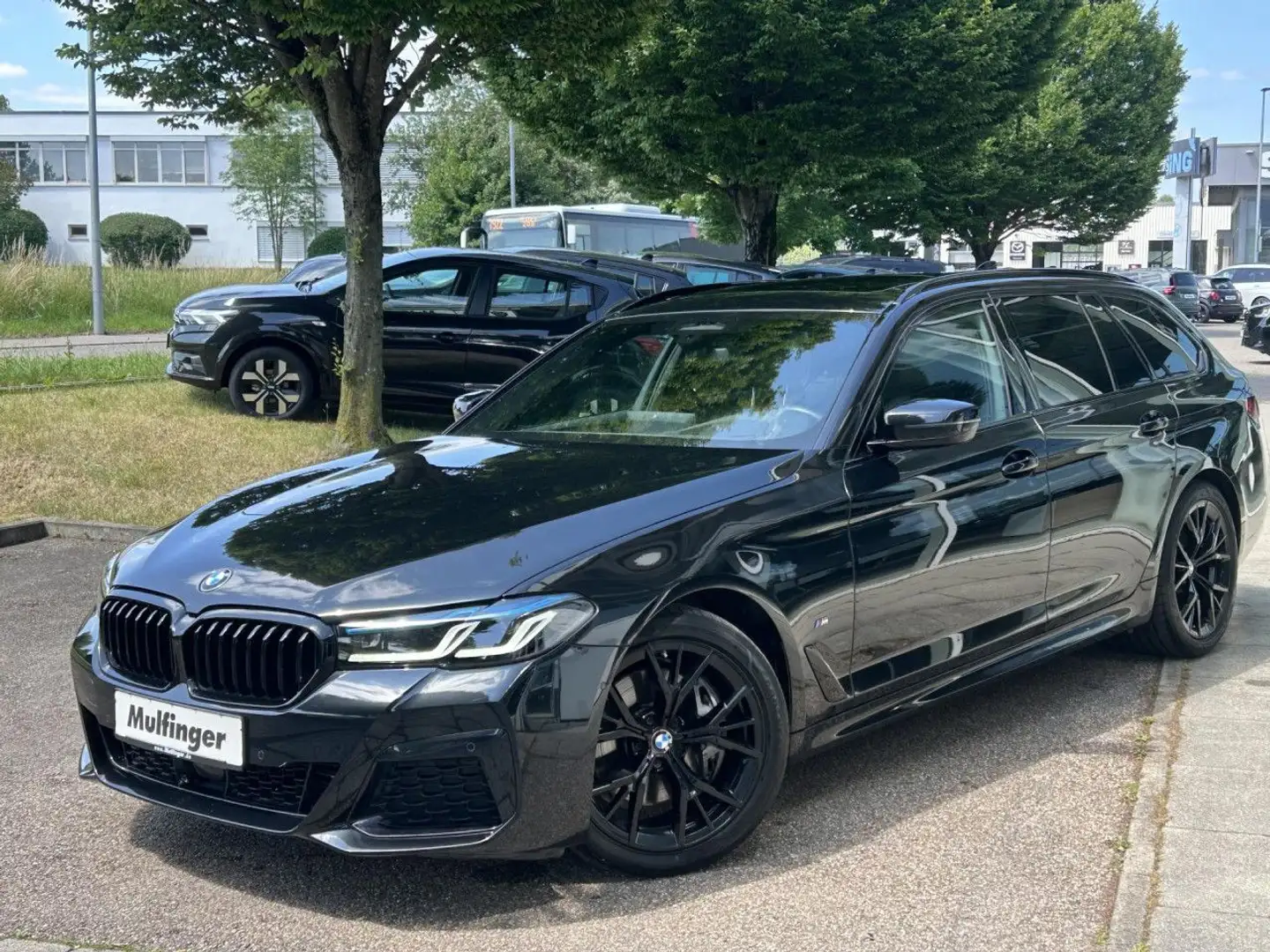 BMW 540 d T.xDr. M Sport HUD ACC Kamera PanoD.H/K AHK Noir - 2