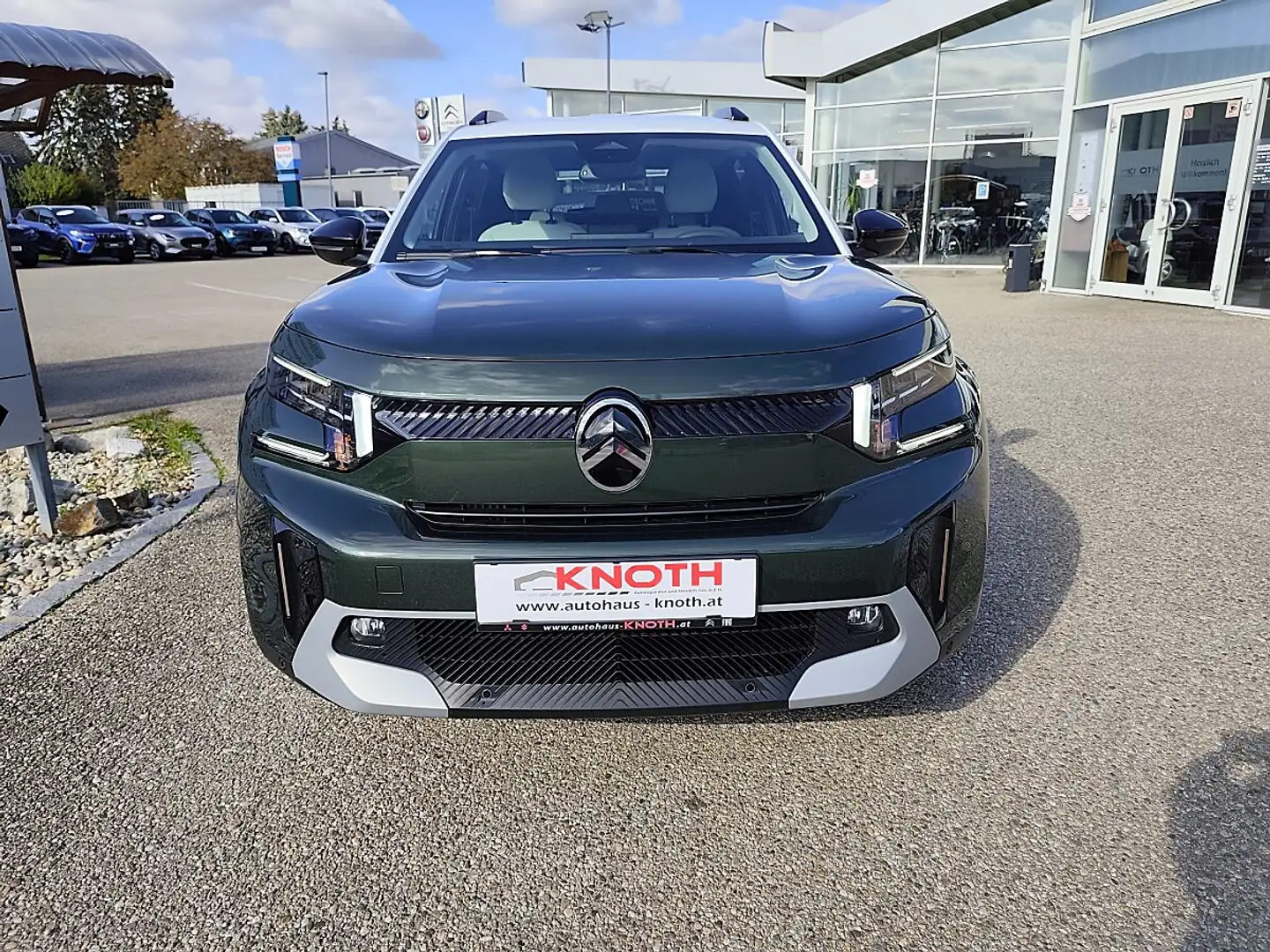 Citroën C3 Aircross Hybrid 136 Max ë-DSC6 Grün - 2
