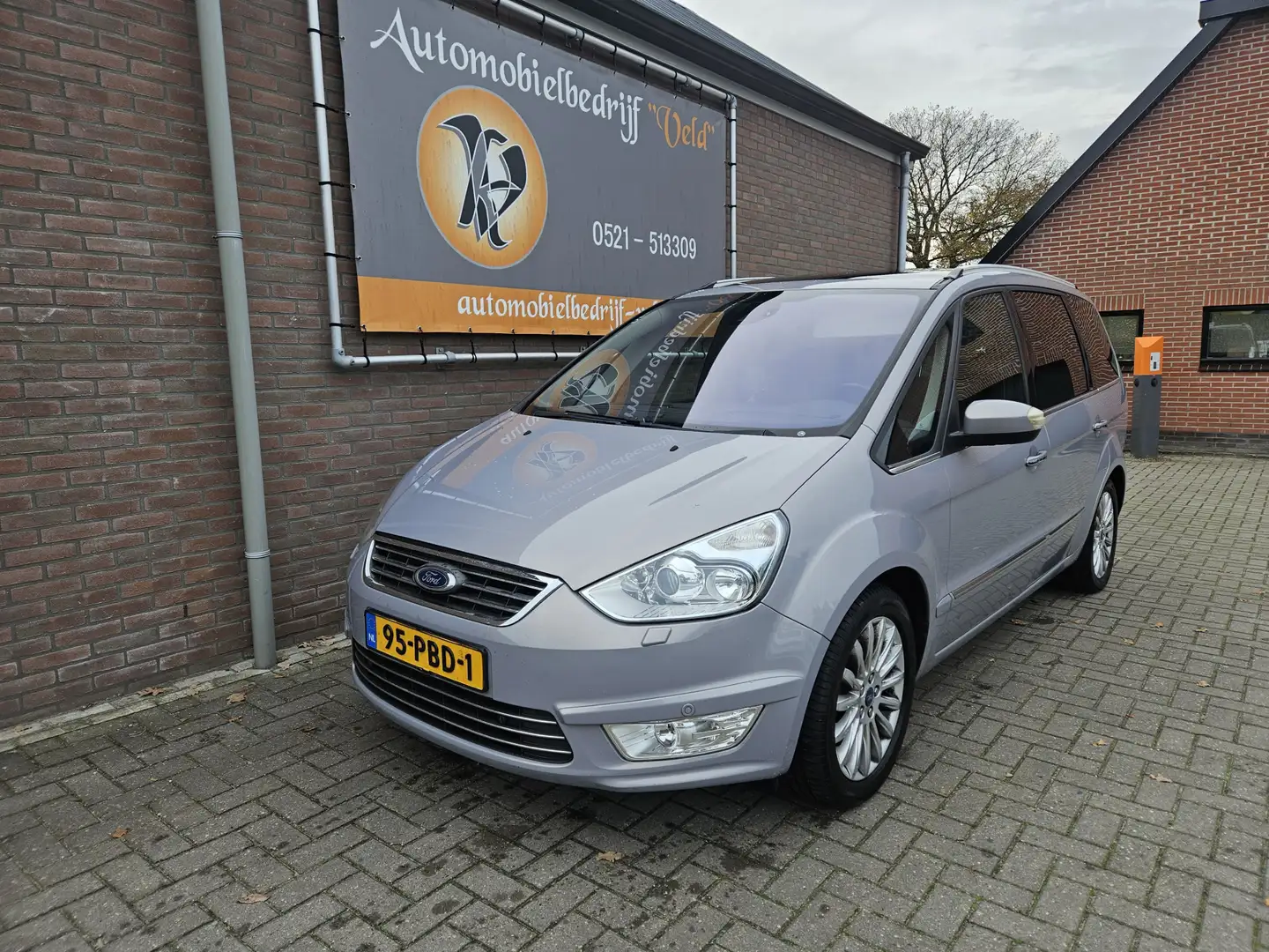 Ford Galaxy 2.0 SCTi Titanium Gris - 1
