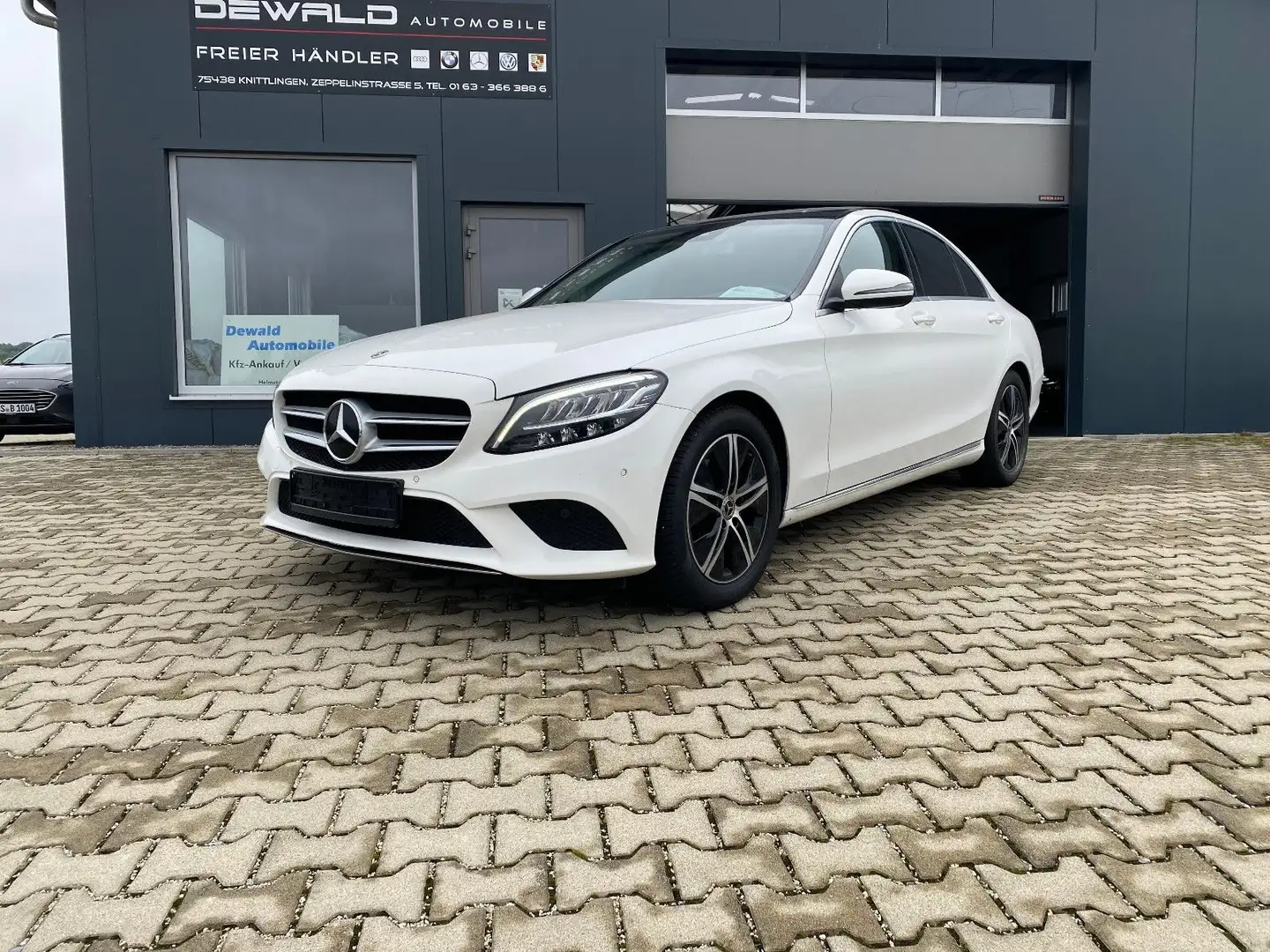 Mercedes-Benz C 220 d Avantgarde PAN-DACH Weiß - 2