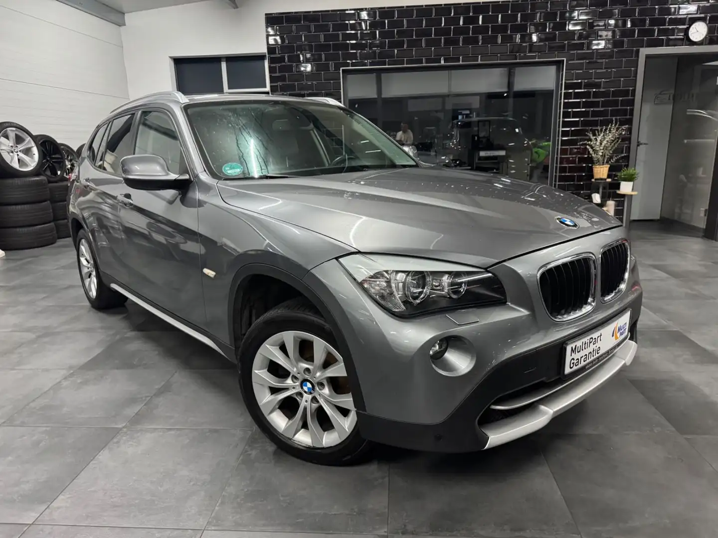 BMW X1 Baureihe X1 20 d xDrive Grau - 1