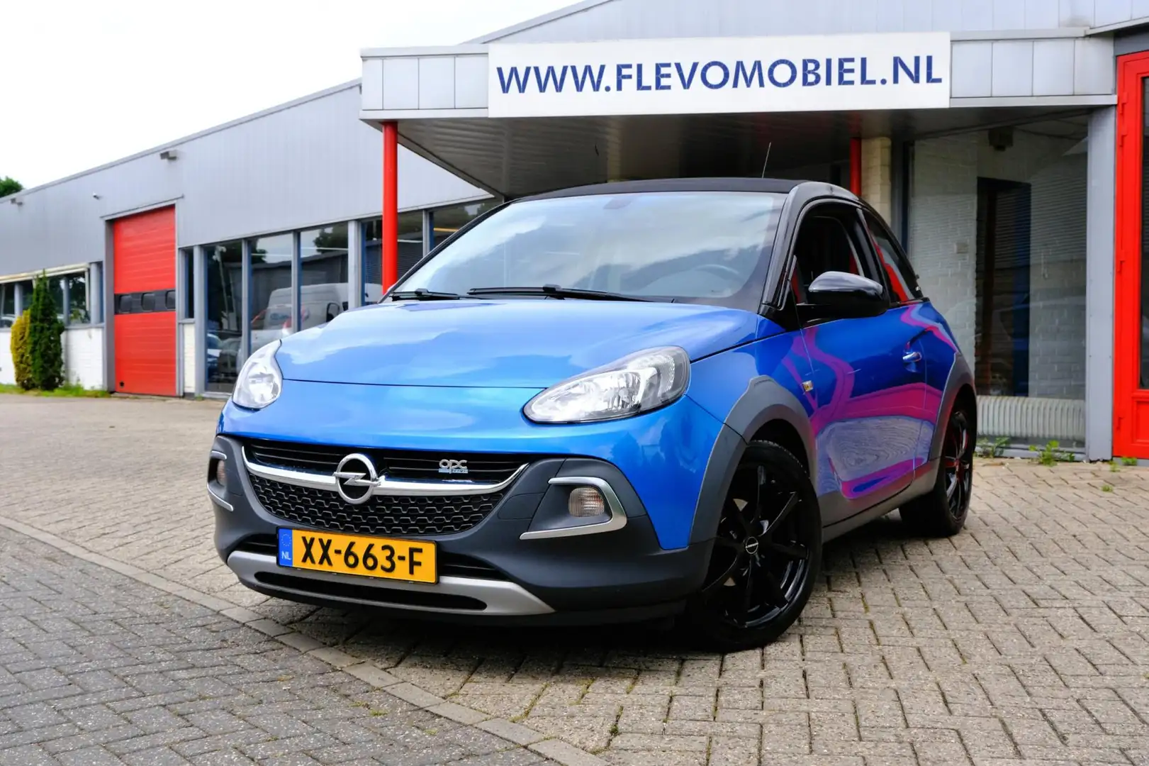 Opel Adam 1.0 Turbo Rocks Pano|Half Leder|Clima|LMV Blauw - 1