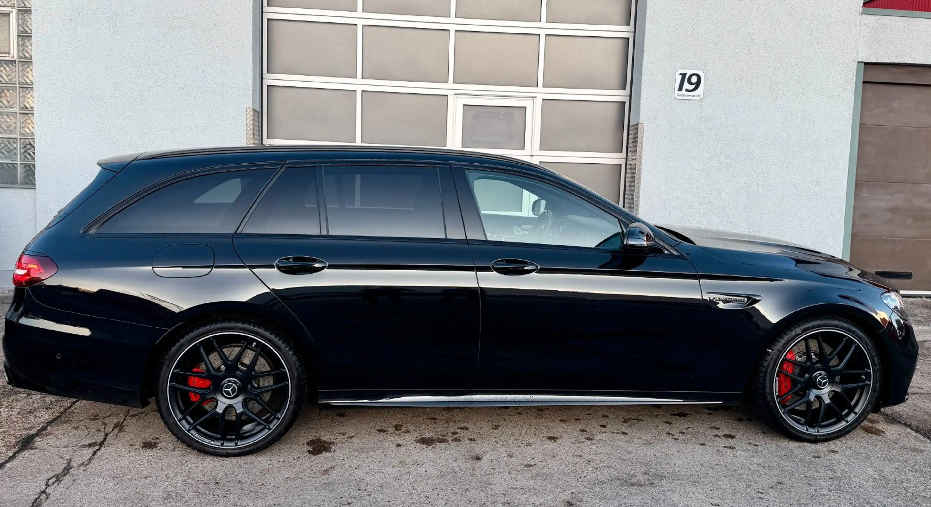 Mercedes-Benz E 63 AMG E 63 S AMG 4Matic — photo 12