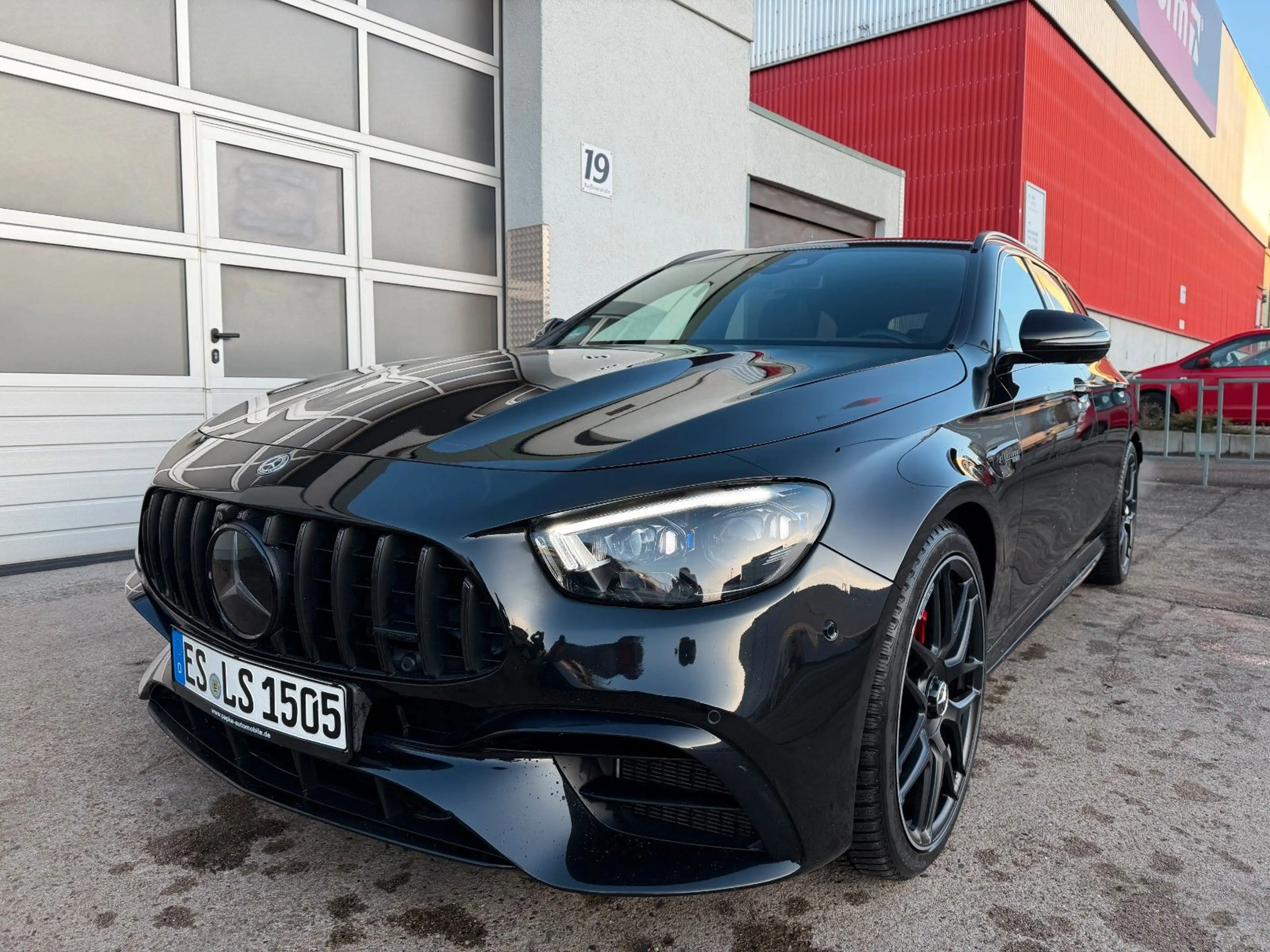Mercedes-Benz E 63 AMG E 63 S AMG 4Matic