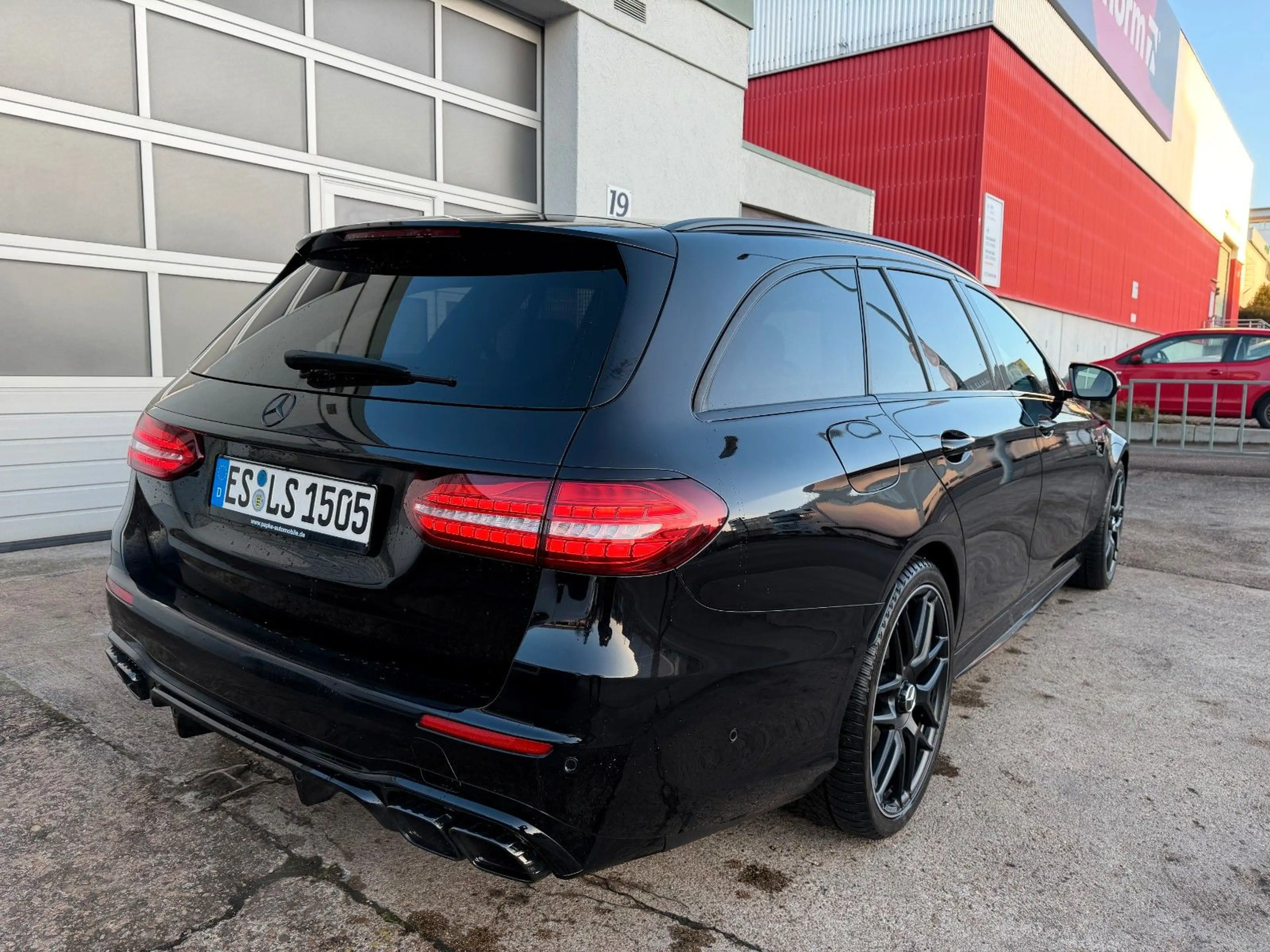Mercedes-Benz E 63 AMG E 63 S AMG 4Matic — photo 9