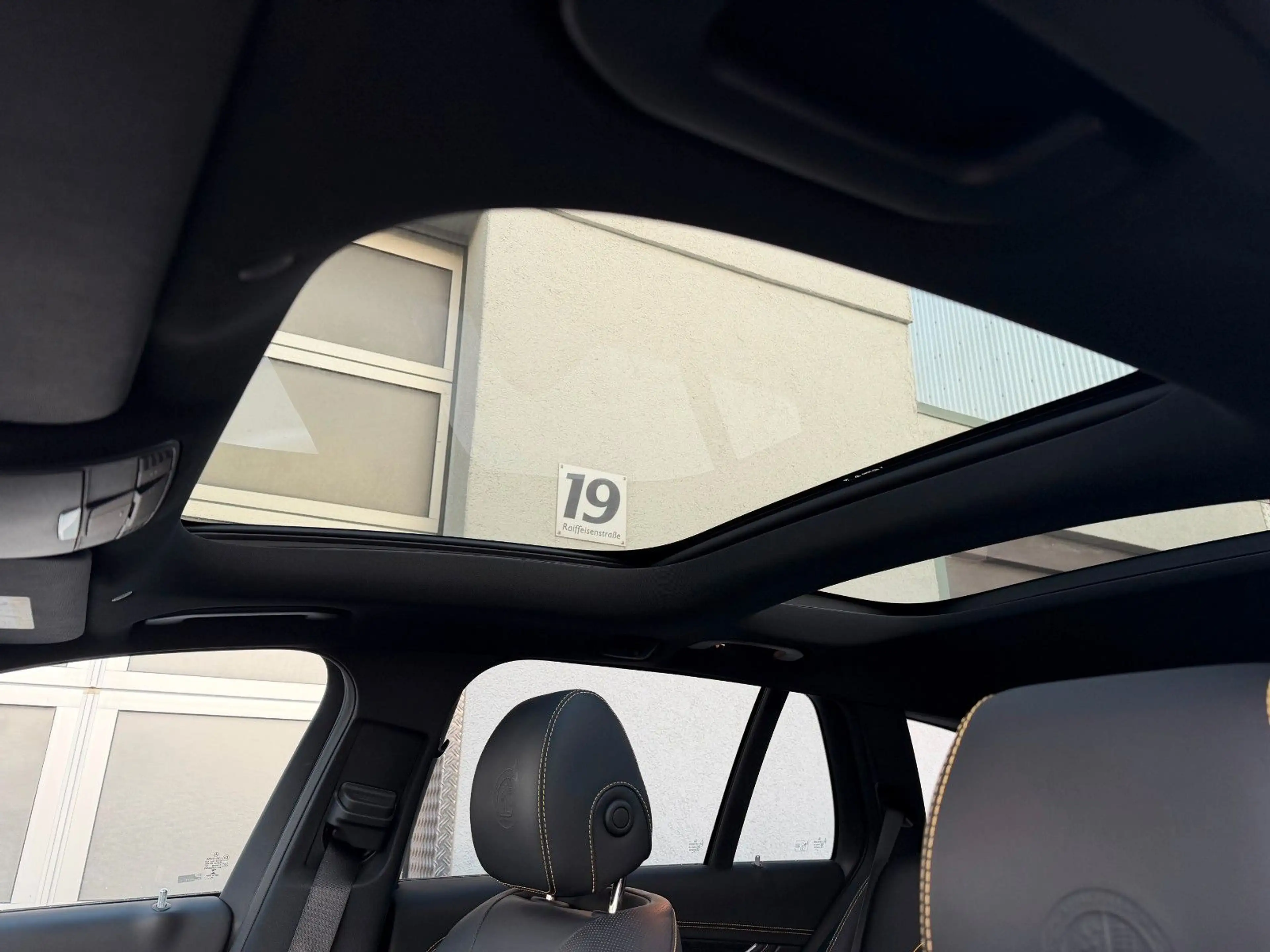 Mercedes-Benz E 63 AMG E 63 S AMG 4Matic — photo 2