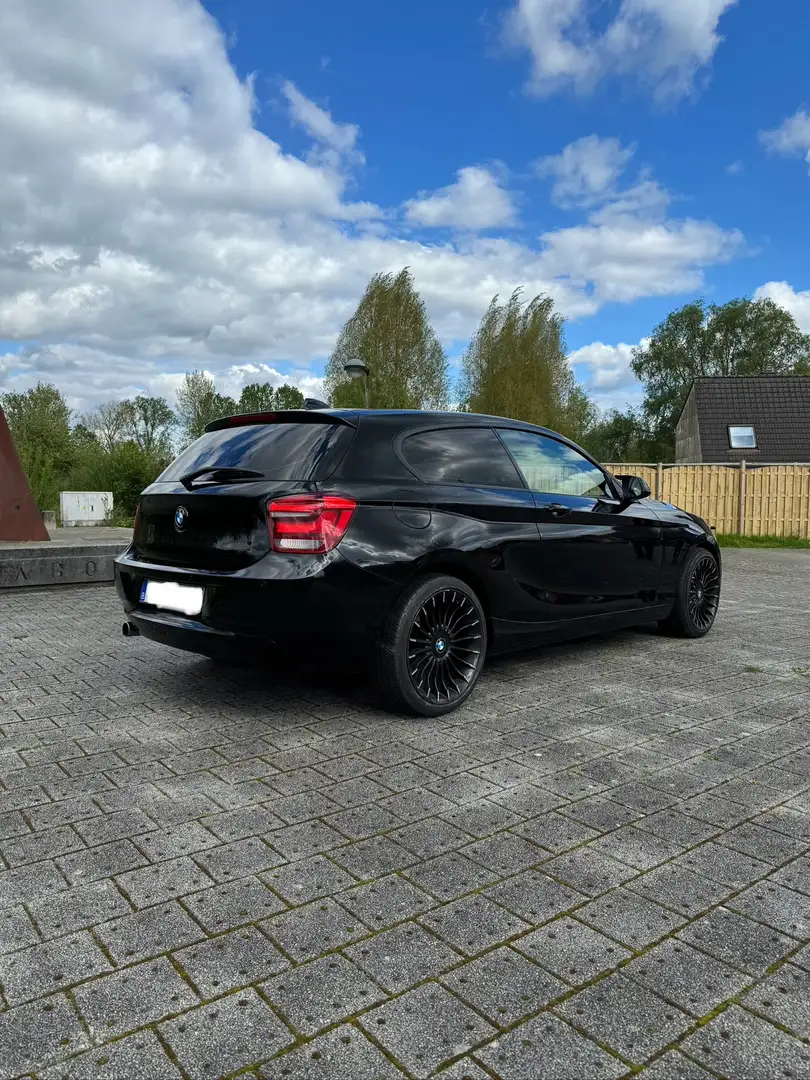 BMW 114 114i Siyah - 2