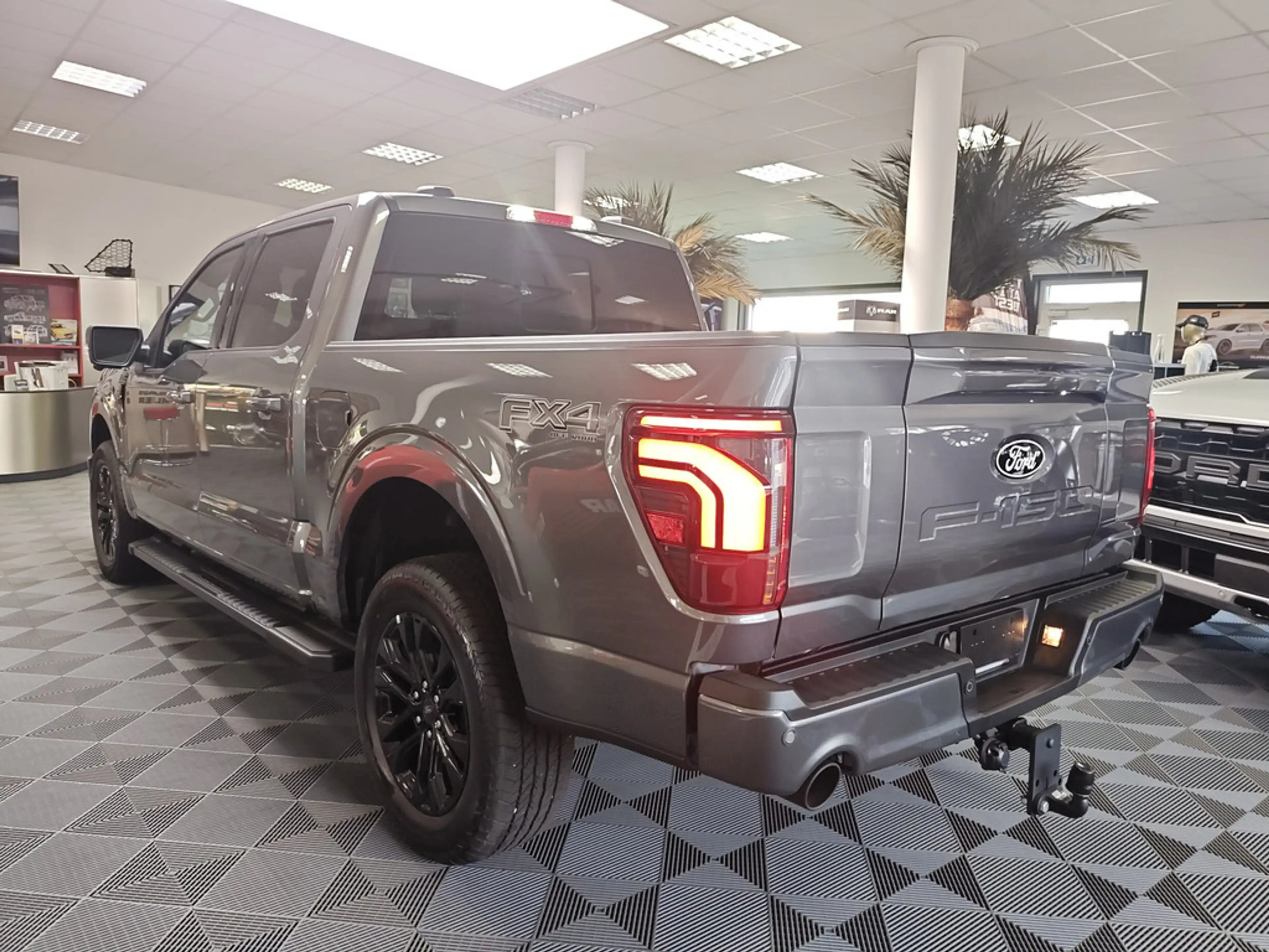 Ford F 150 Lariat V8 Supercrew B&O Head-Up FX4 LPG mgl. — photo 7