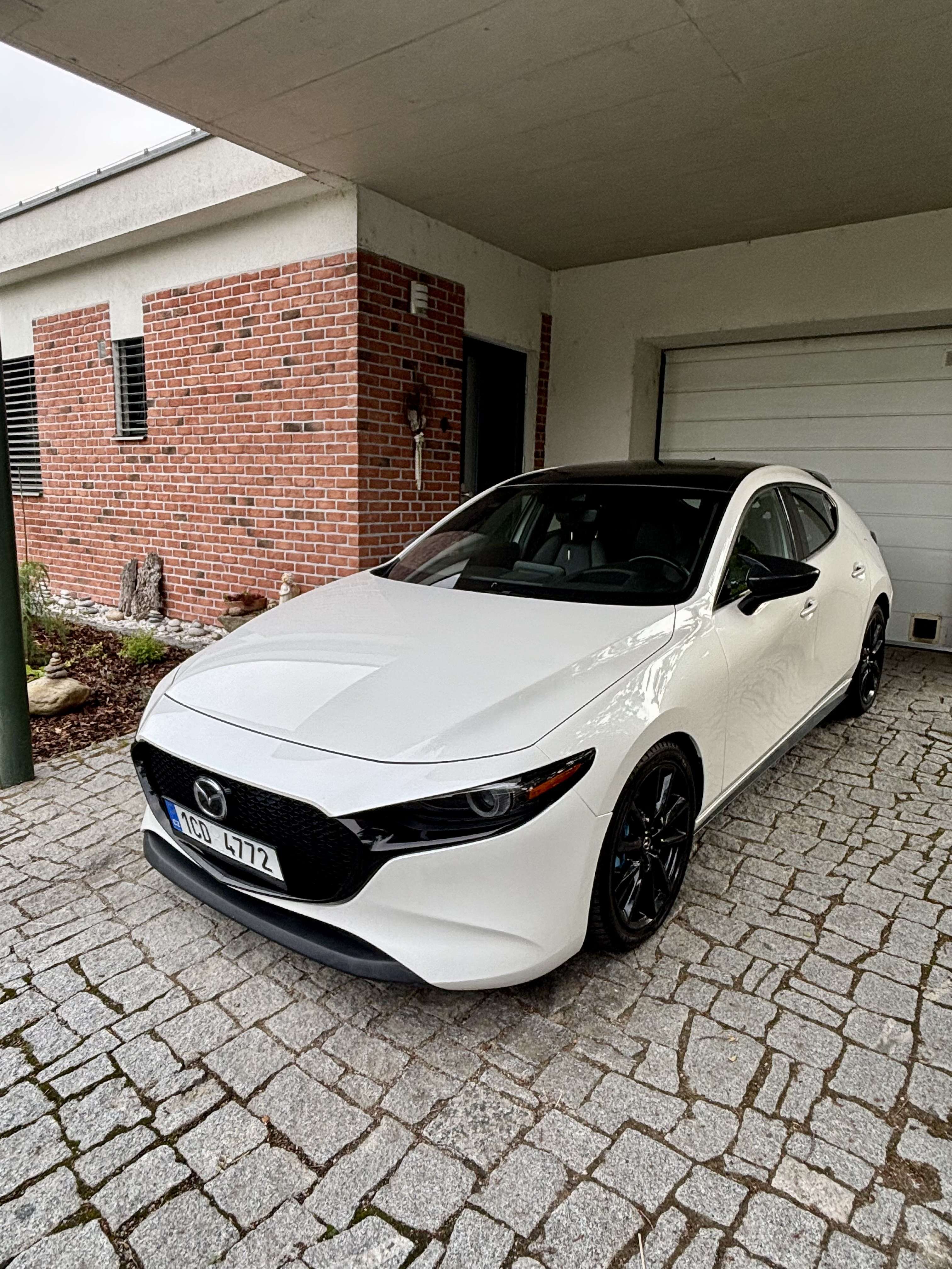 Second hand Mazda 3 2.5