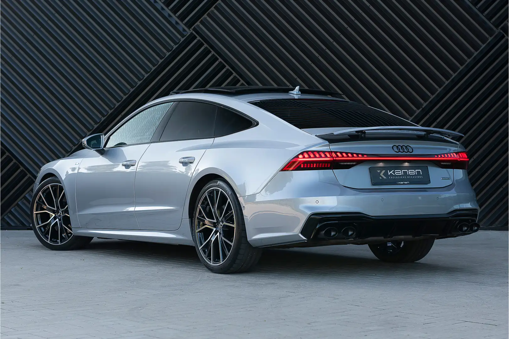 Audi A7 Sportback S-Line 55 TFSI quattro ACC Pano Luchtv. Zilver - 2