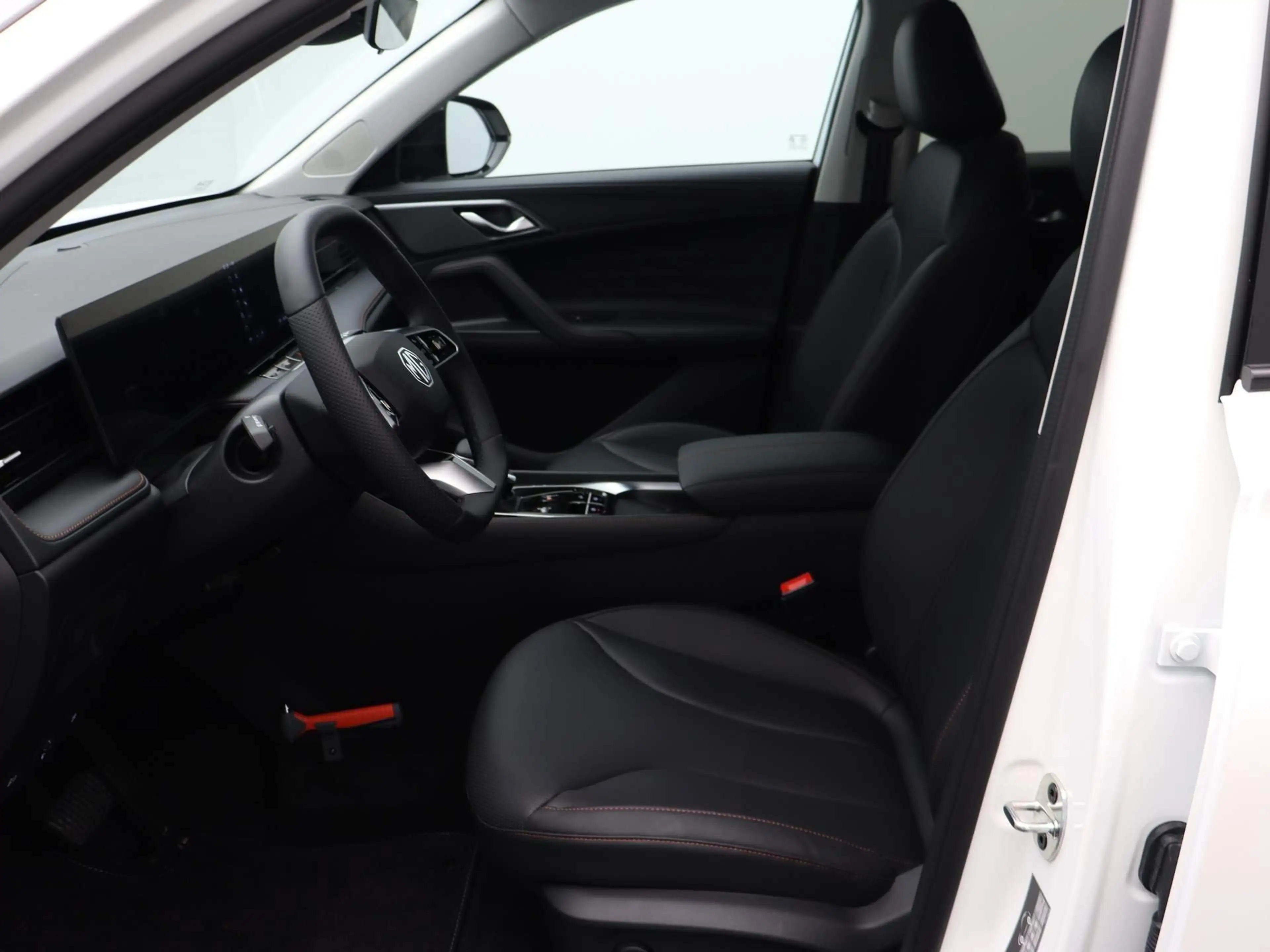 MG HS 1.5T Hybrid+ Luxury Madness Edition Op voorraad MG — photo 12