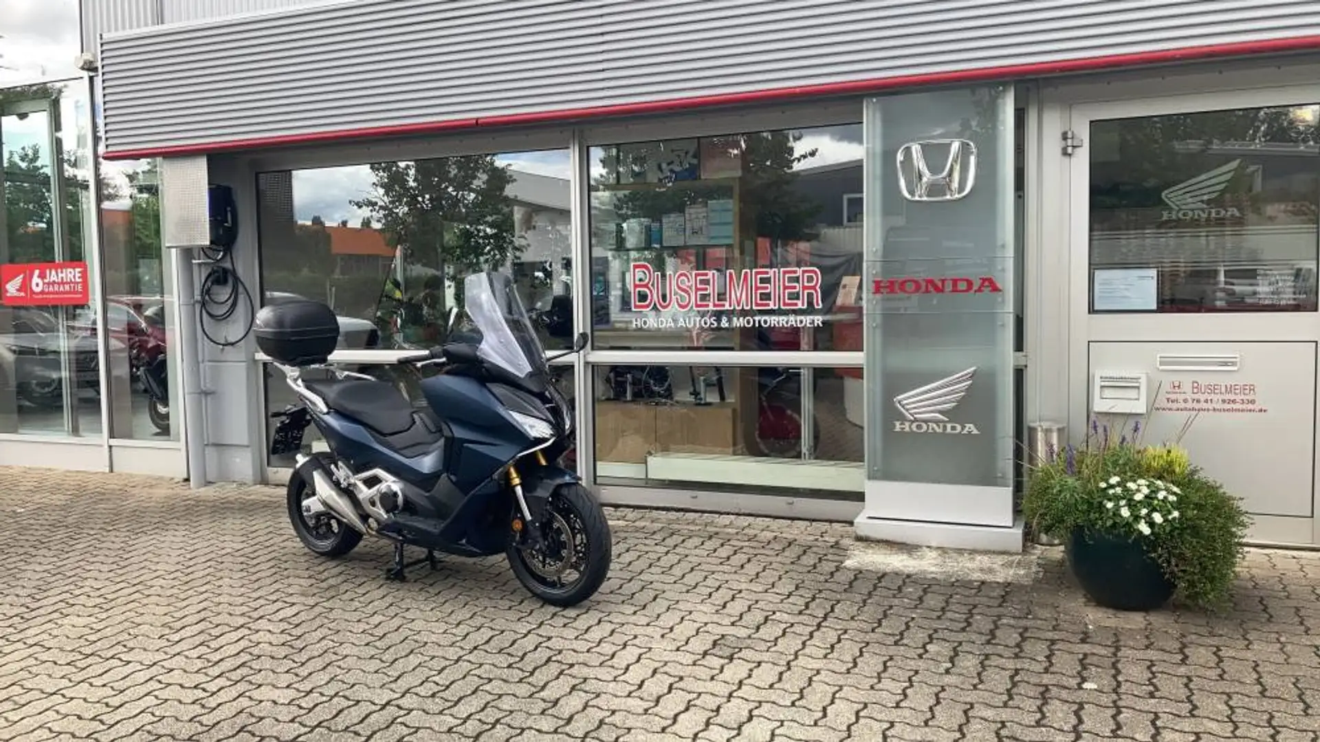 Honda Forza 750 DCT 2024 - Topcase neue Reifen Modrá - 1