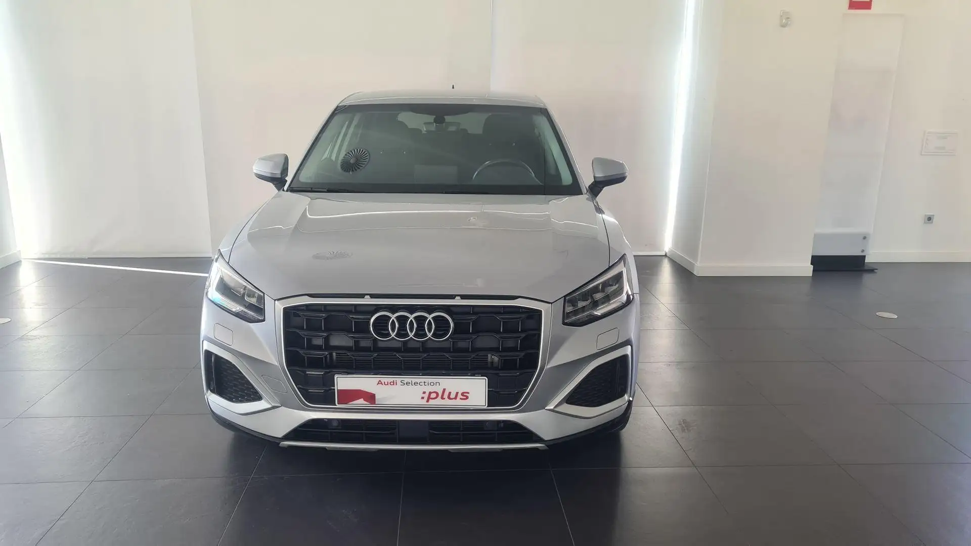 Audi Q2 30 TDI Advanced S tronic 85kW Argento - 2