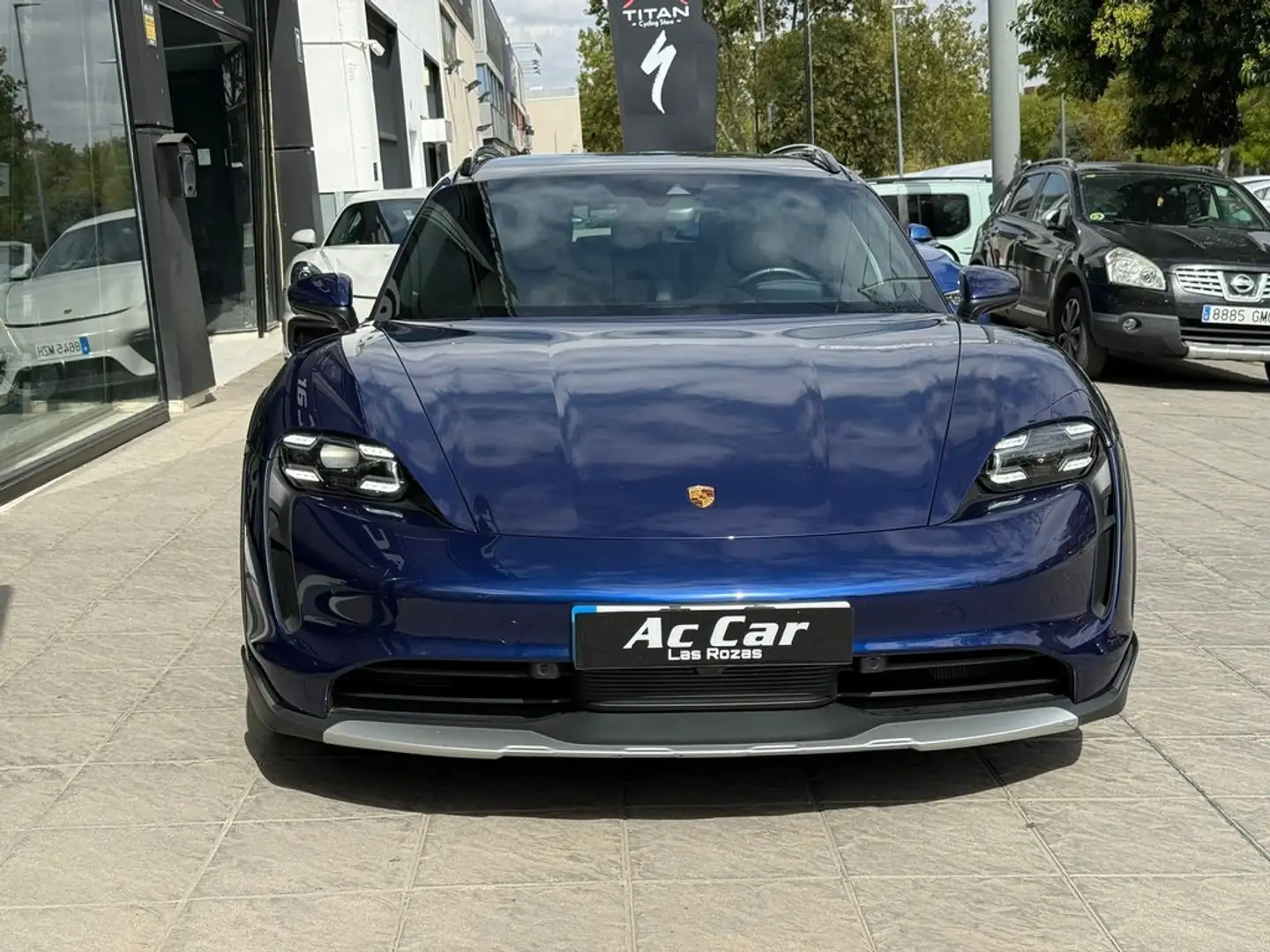 Porsche Taycan 4S Cross Turismo Blau - 2