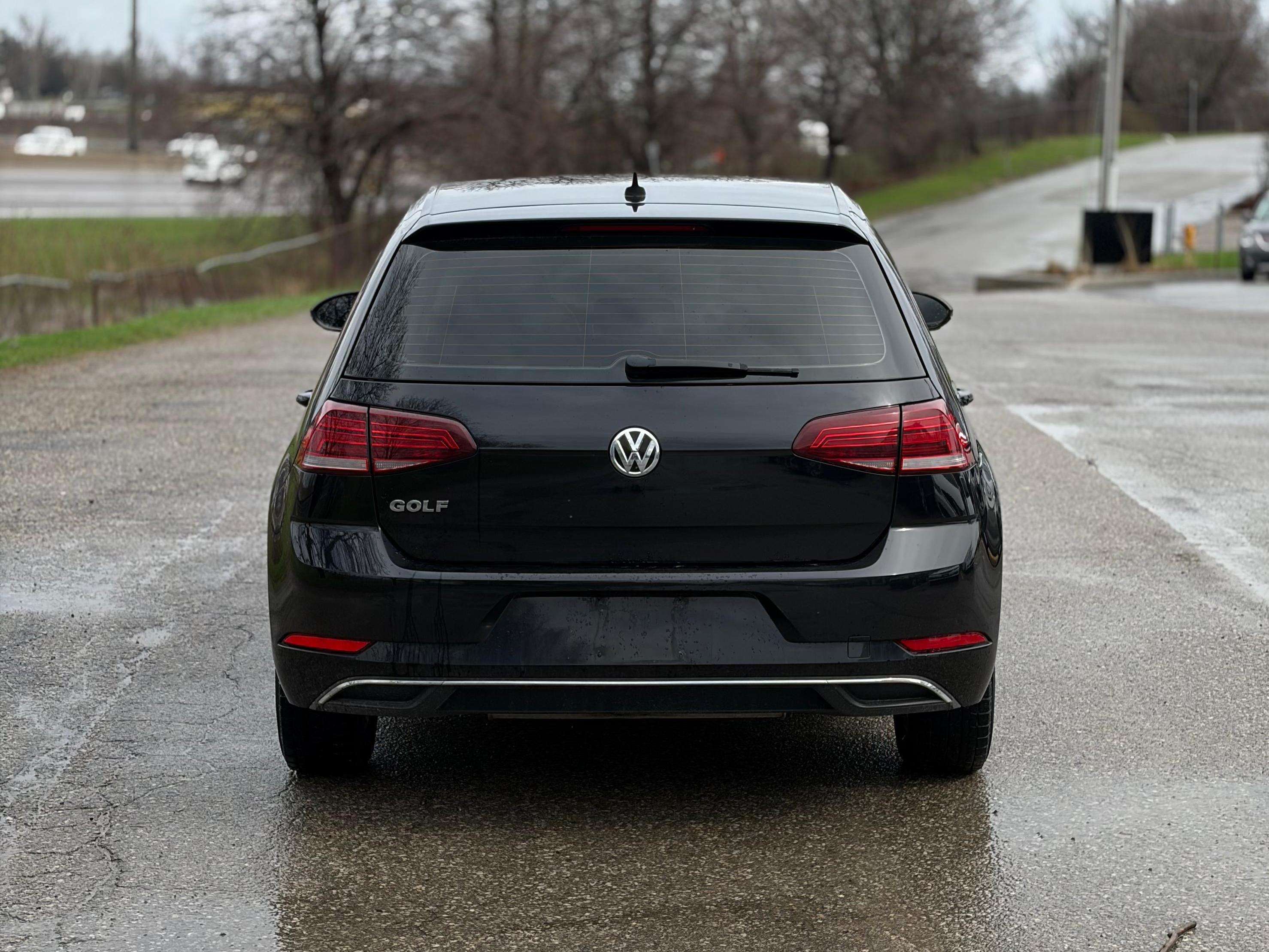 2019 Volkswagen Golf SE thumb 6